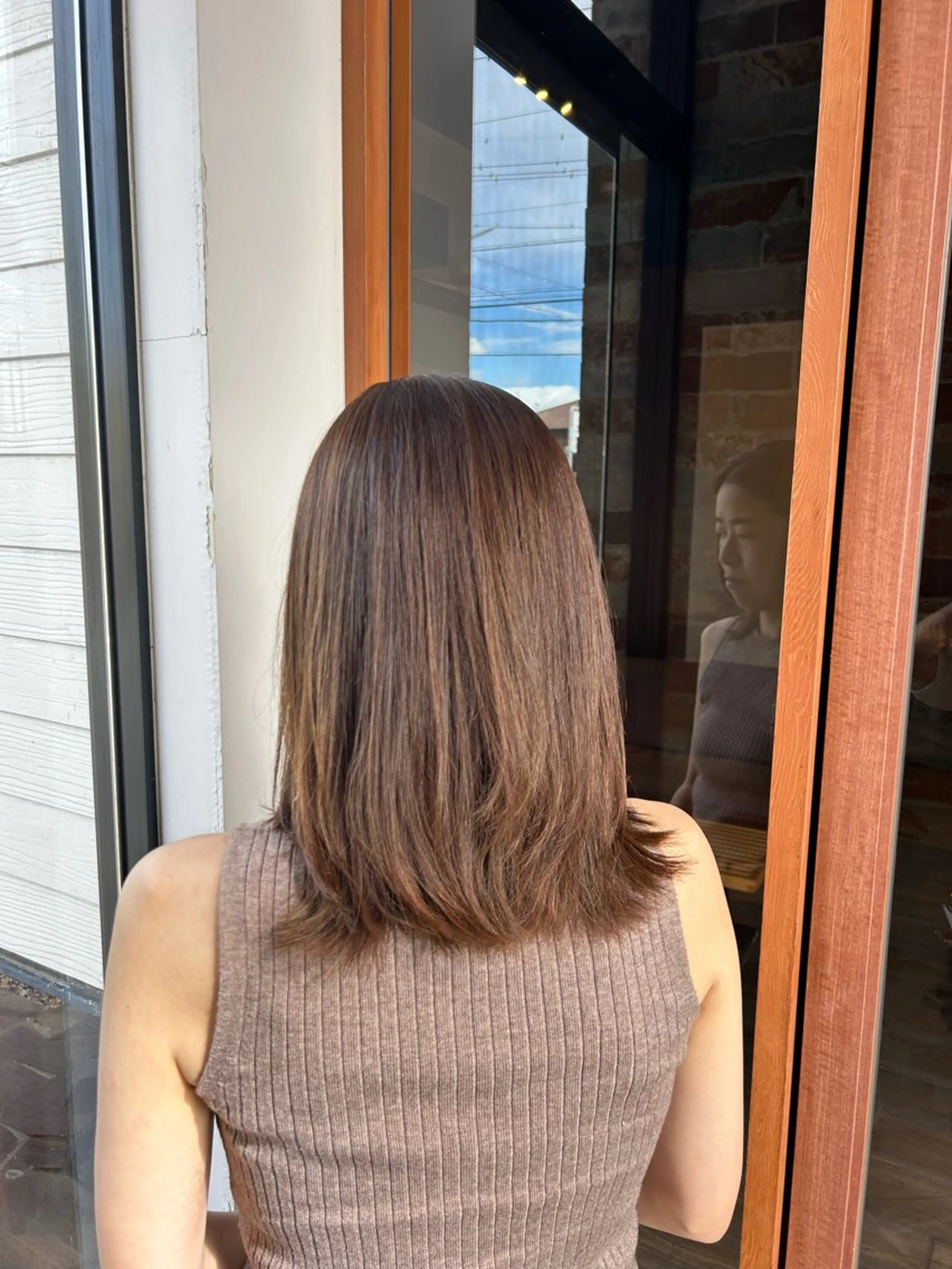 セミロング カラー アッシュ ヘアカラー 村松 麻菜のヘアスタイル
