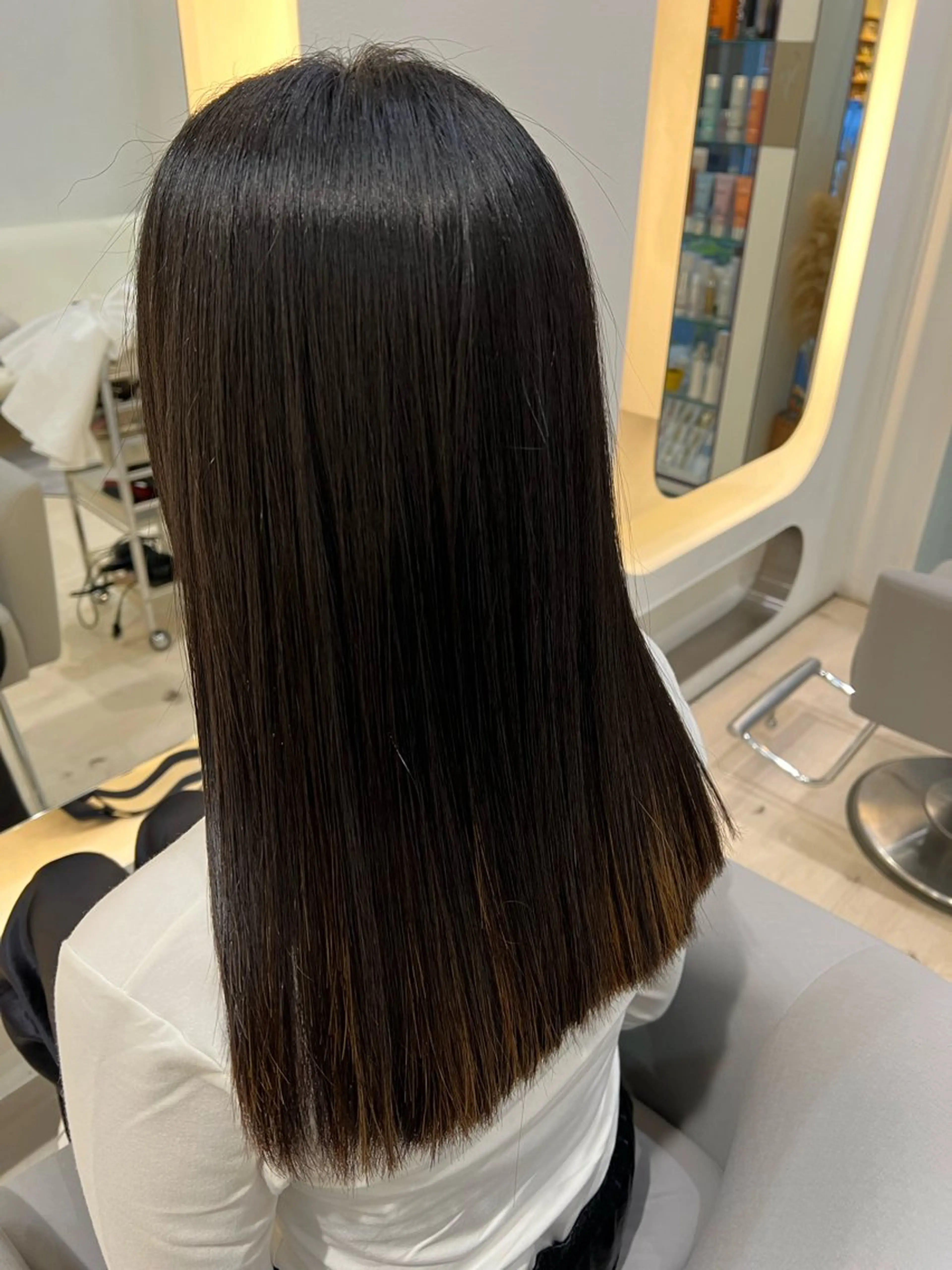 ミディアム 縮毛矯正 堀井 凌平のヘアスタイル