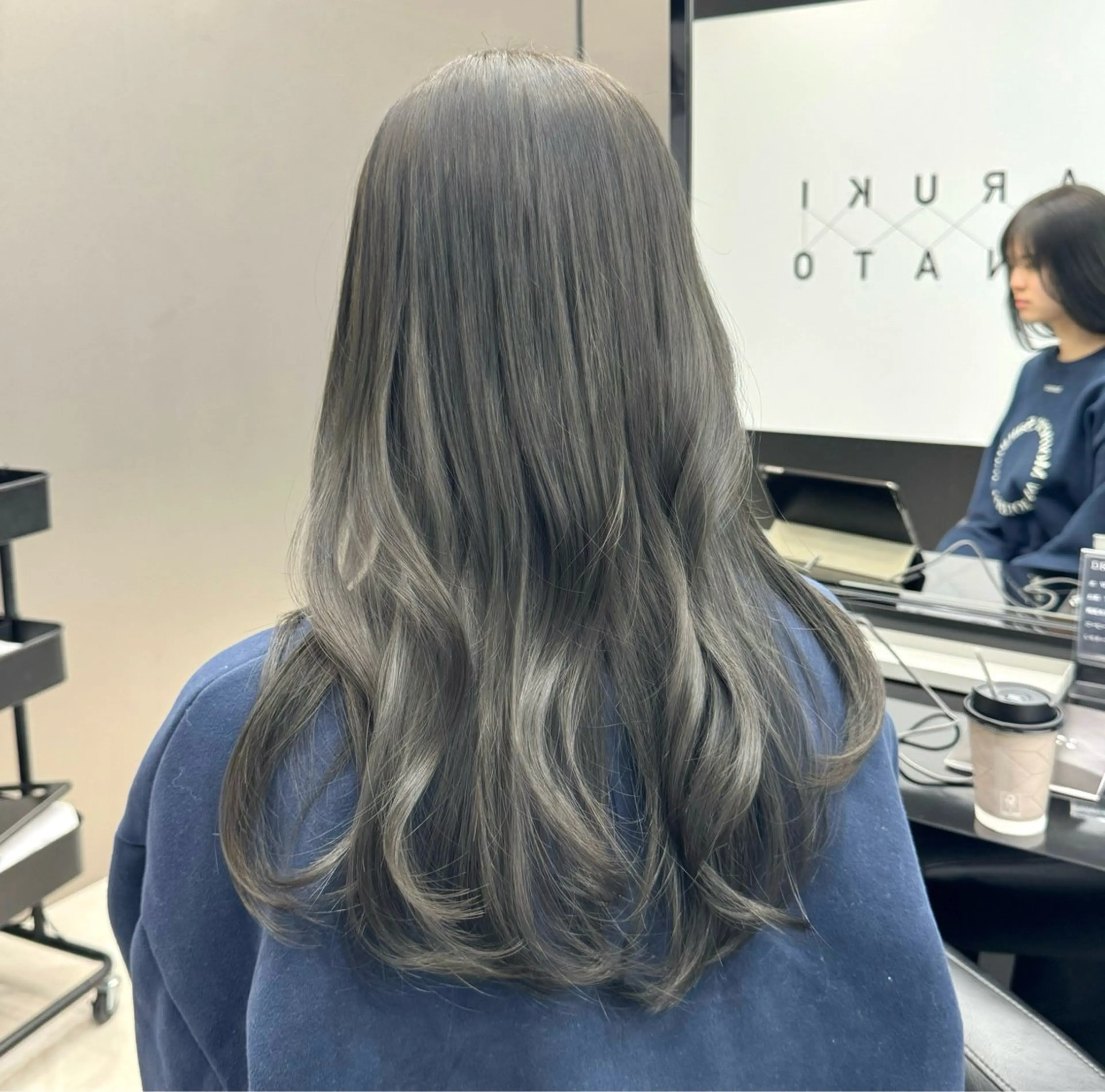 セミロング カラー 透明感カラー グレージュ オリーブグレージュ オリーブグレー カット ヘアカラー トリートメント HARUKI MINATO Japan SENDAI所属・🌈【透明感・韓国 ヘア】がっきー🌈のヘアスタイル