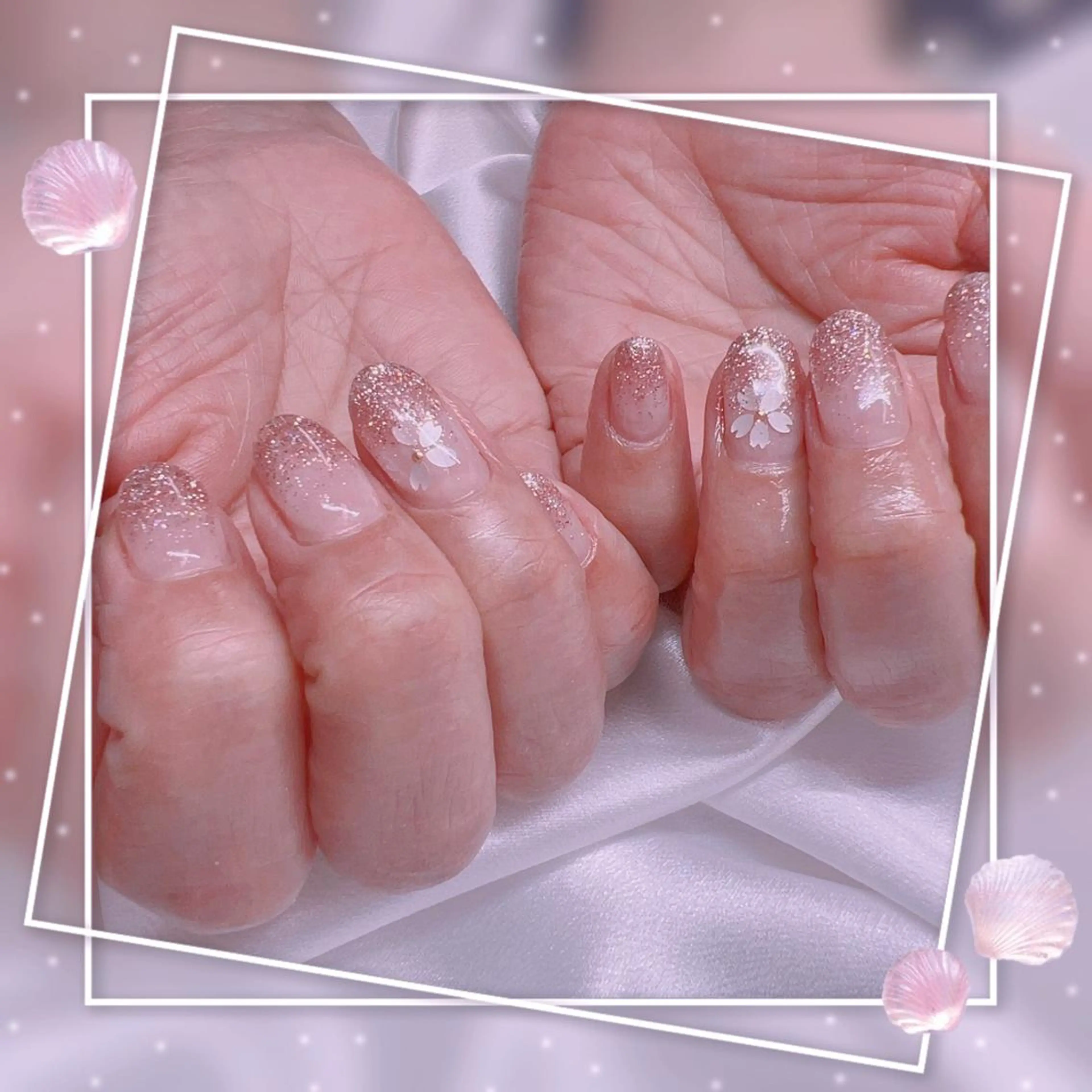 ネイル フレンチネイル キラキラネイル 韓国ネイル マグネットネイル マグネットフレンチ Chill Nailsalonのネイルデザイン