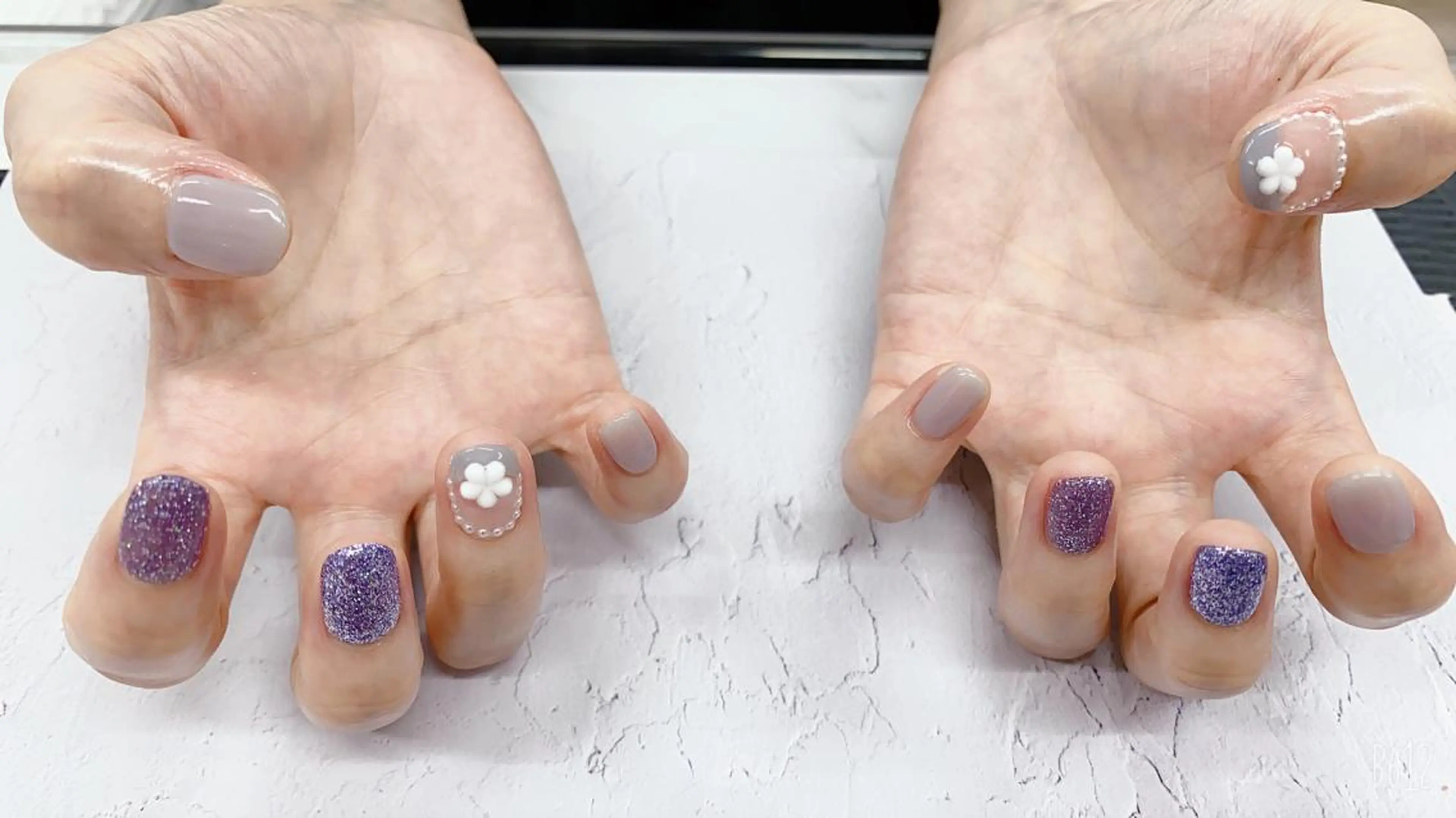ネイル シンプルネイル Romine アイラッシュ&ネイルのマツエク・マツパデザイン