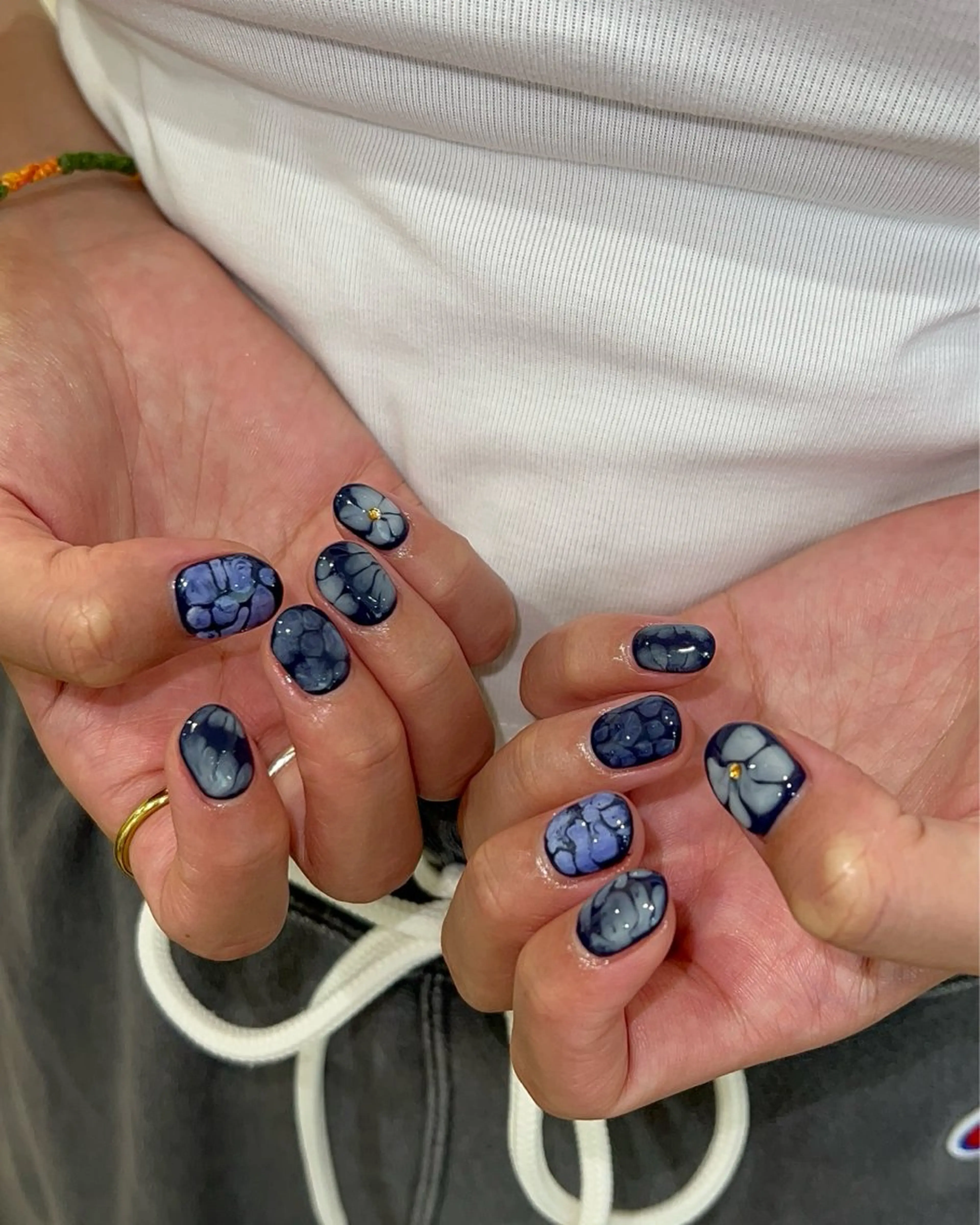 ネイル ハンドネイル フットネイル ハンドケア Nes.Nail所属・Miyagi Asamiのネイルデザイン