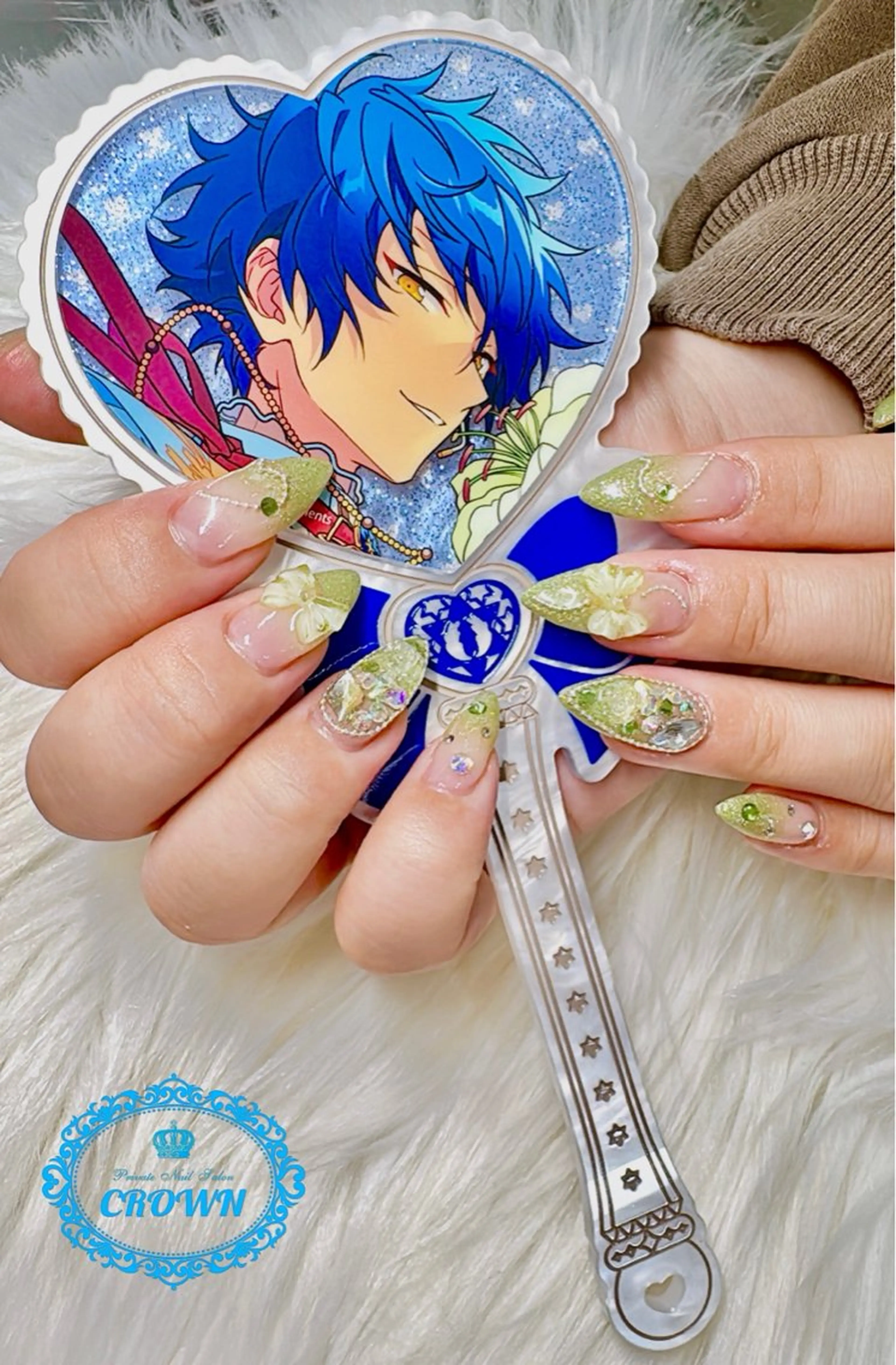 ネイル CROWN プライベートサロンのネイルデザイン