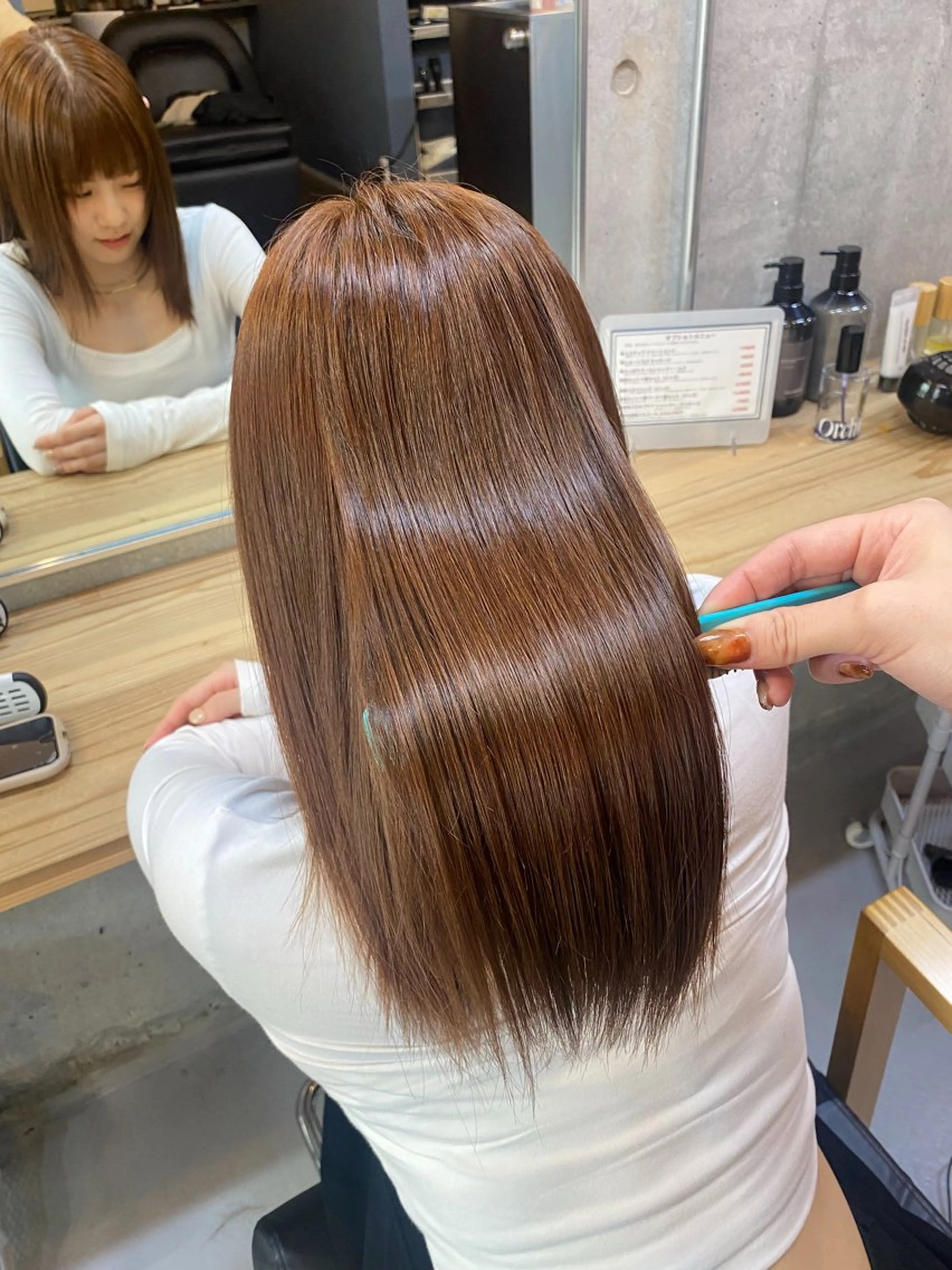 セミロング 髪質改善 カット ヘアカラー Beautysalon  biyori所属・伊東 実結のヘアスタイル