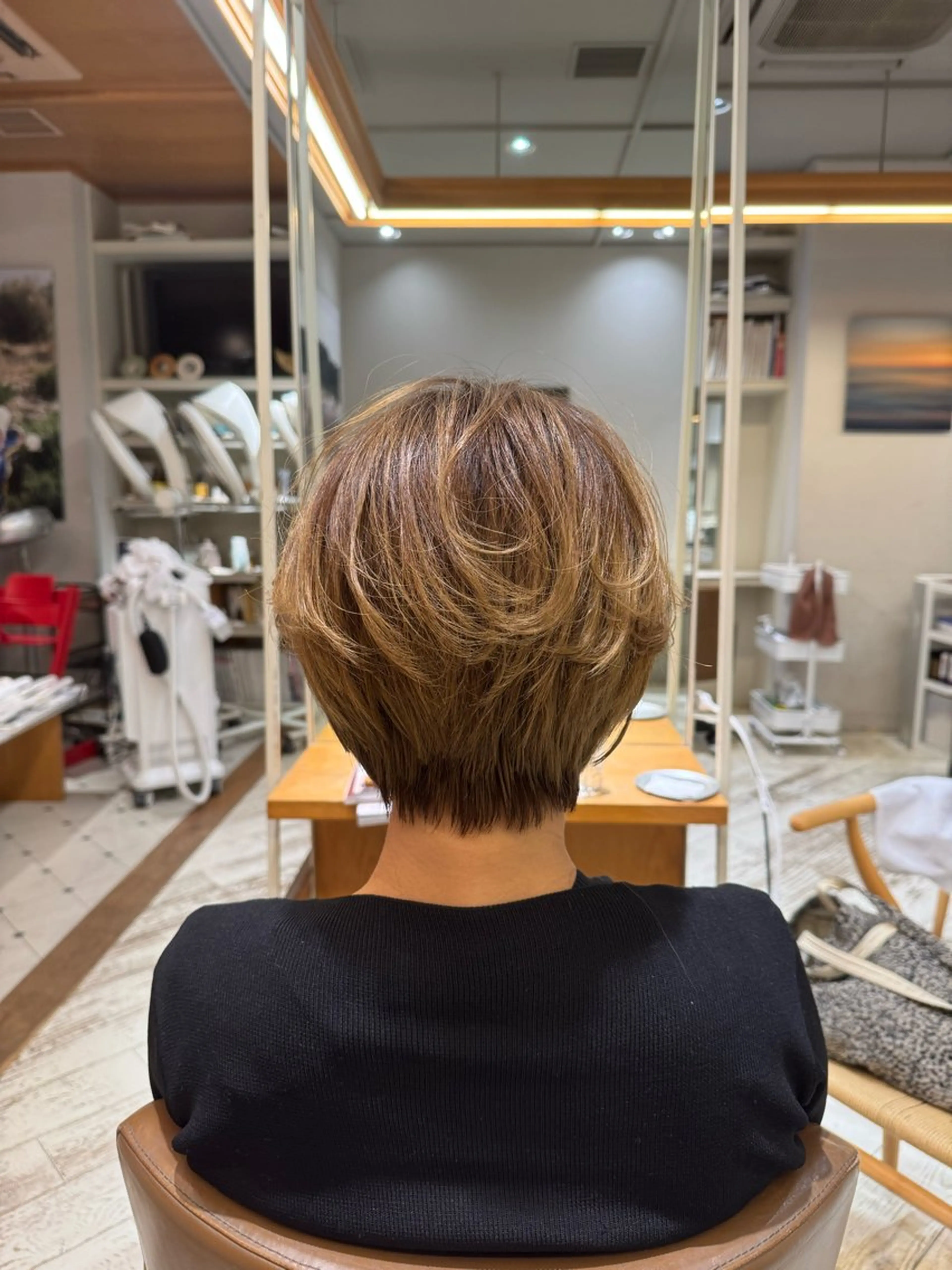 ショート カラー ✨大人ショートヘア ✨ロイのヘアスタイル