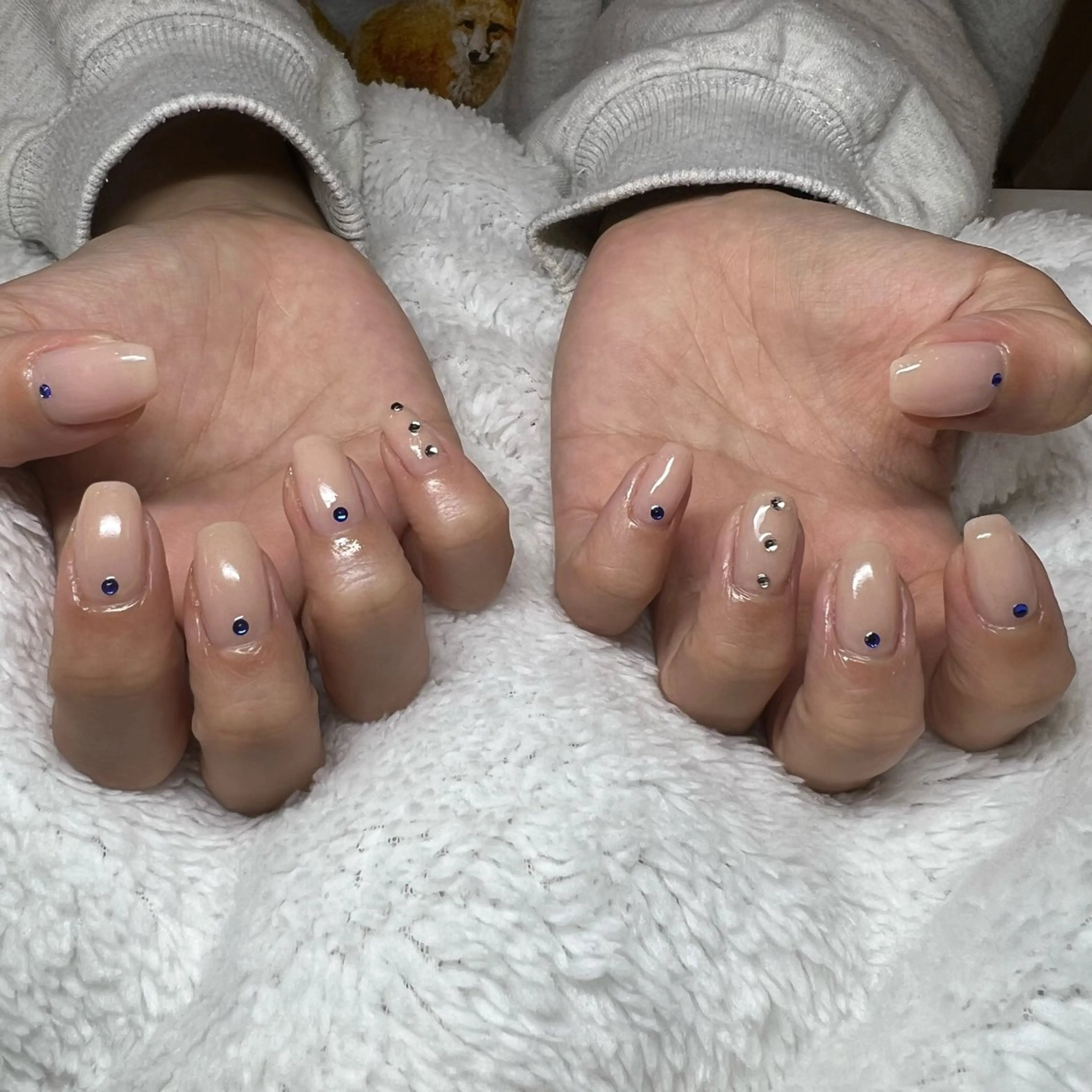 ネイル シンプルネイル ストーンネイル Rommy Arisaのネイルデザイン