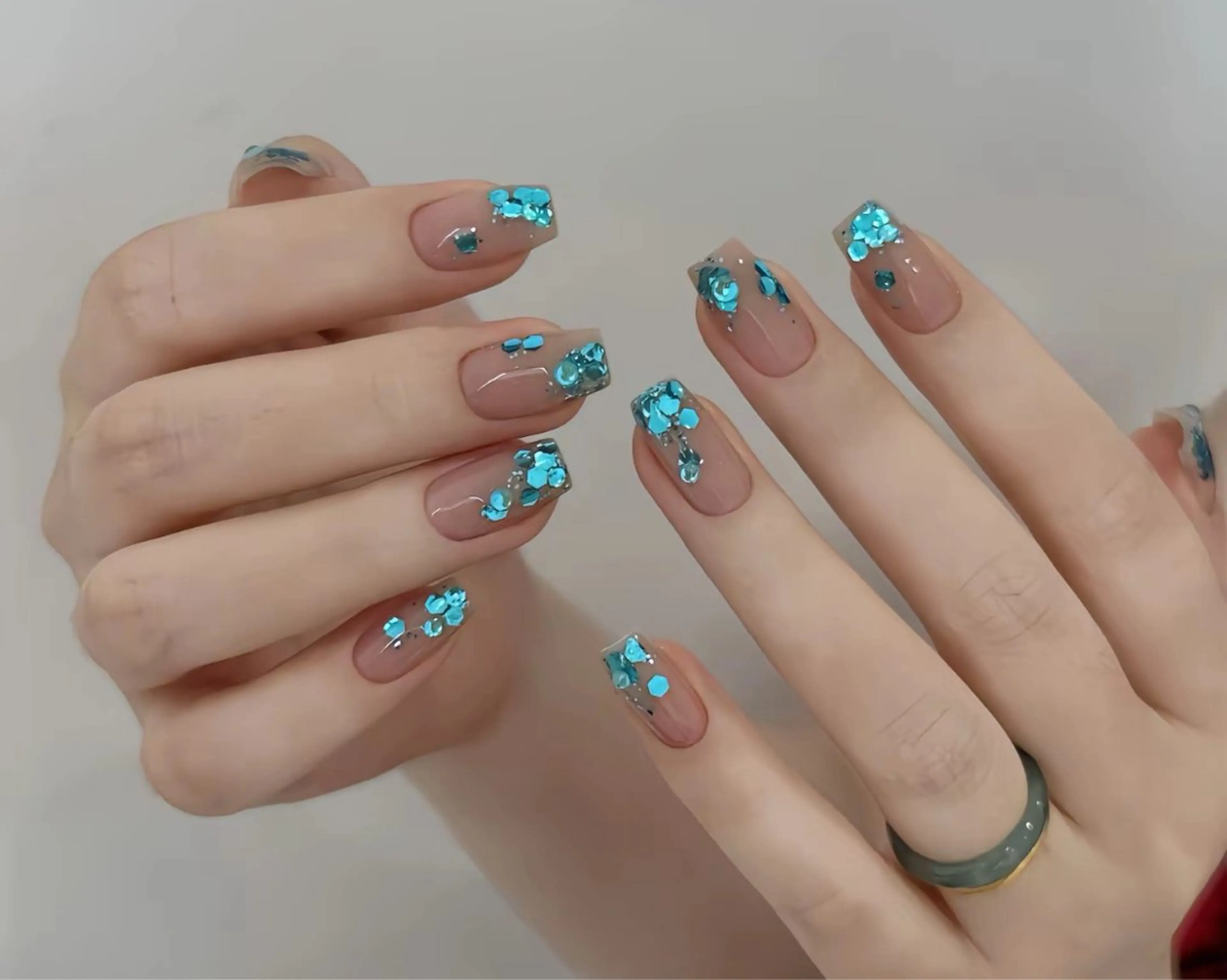 ネイル クリアネイル ガーリー ラメ(グリッター) 持ち込み ワンカラーネイル ハンドネイル candy nail 韓国風ワンホンネイルのネイルデザイン