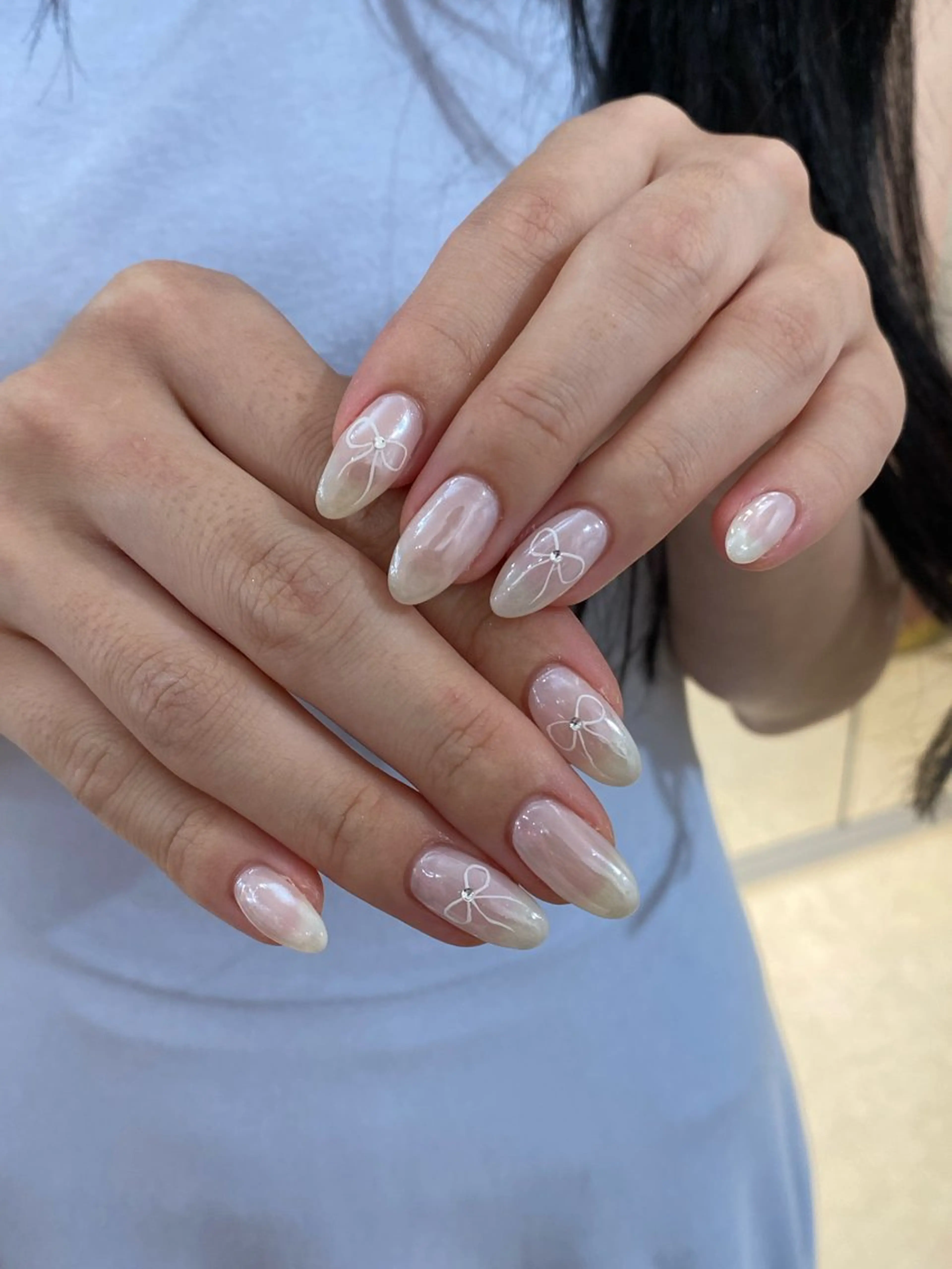 ネイル リボン CLALA Yuri🩶のネイルデザイン