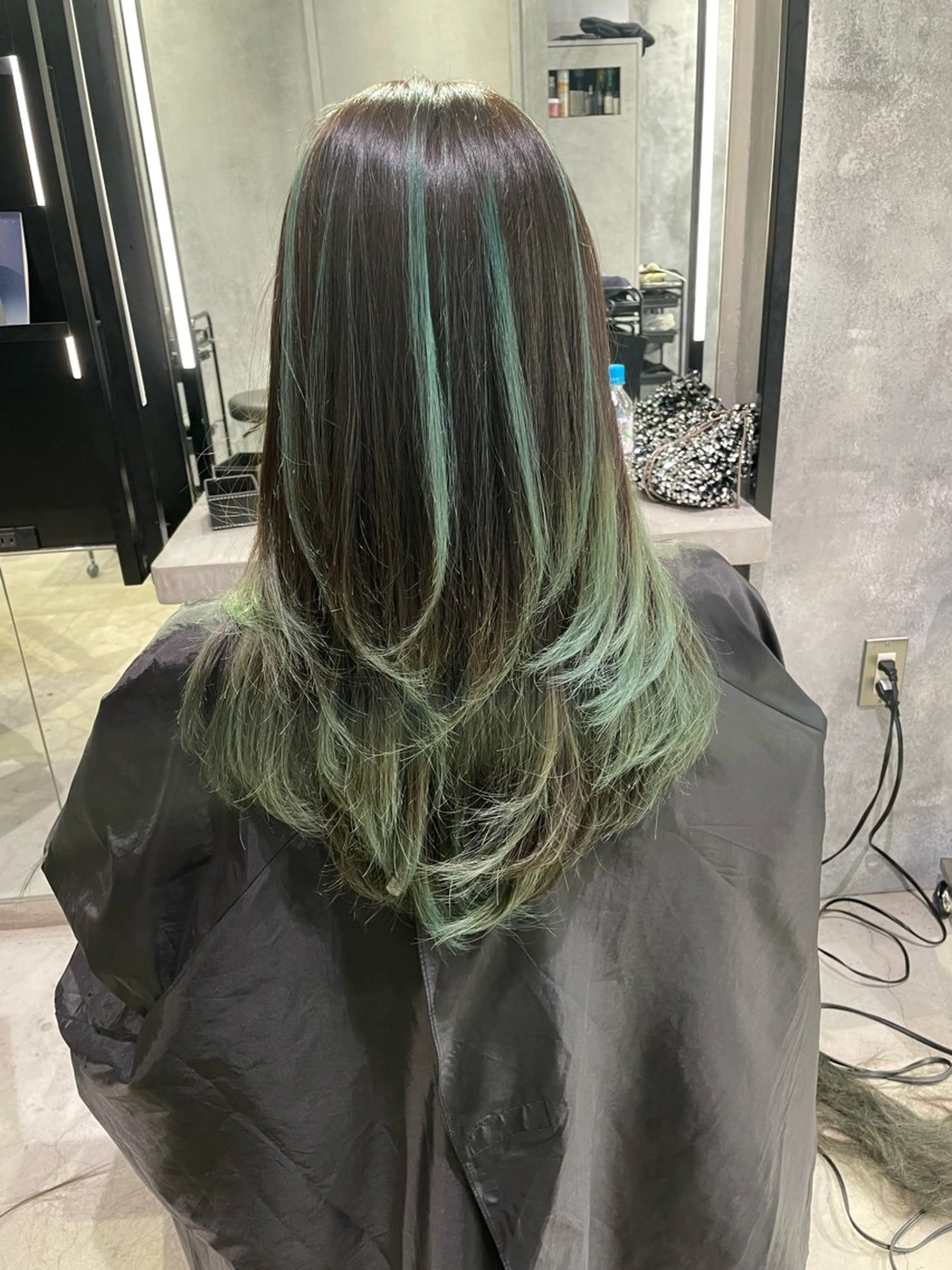 セミロング 髪質改善 レイヤーカット トリートメント カット ヘアカラー トリートメント メテオ取扱✨美髪 矯正✨HiroNYのヘアスタイル