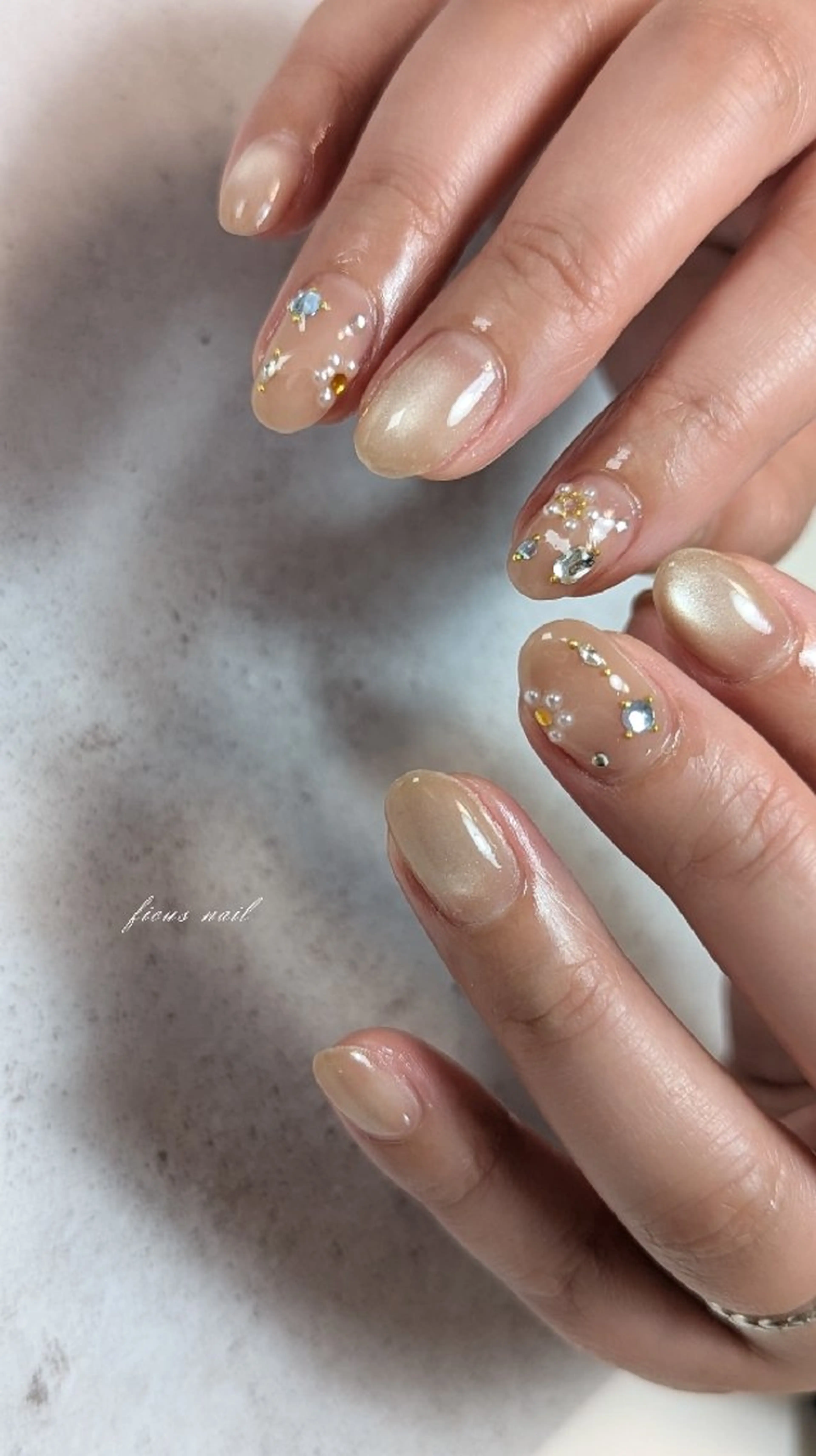 ネイル フラワーネイル キラキラネイル マグネットネイル ショートネイル ハンドネイル ficus nailのネイルデザイン