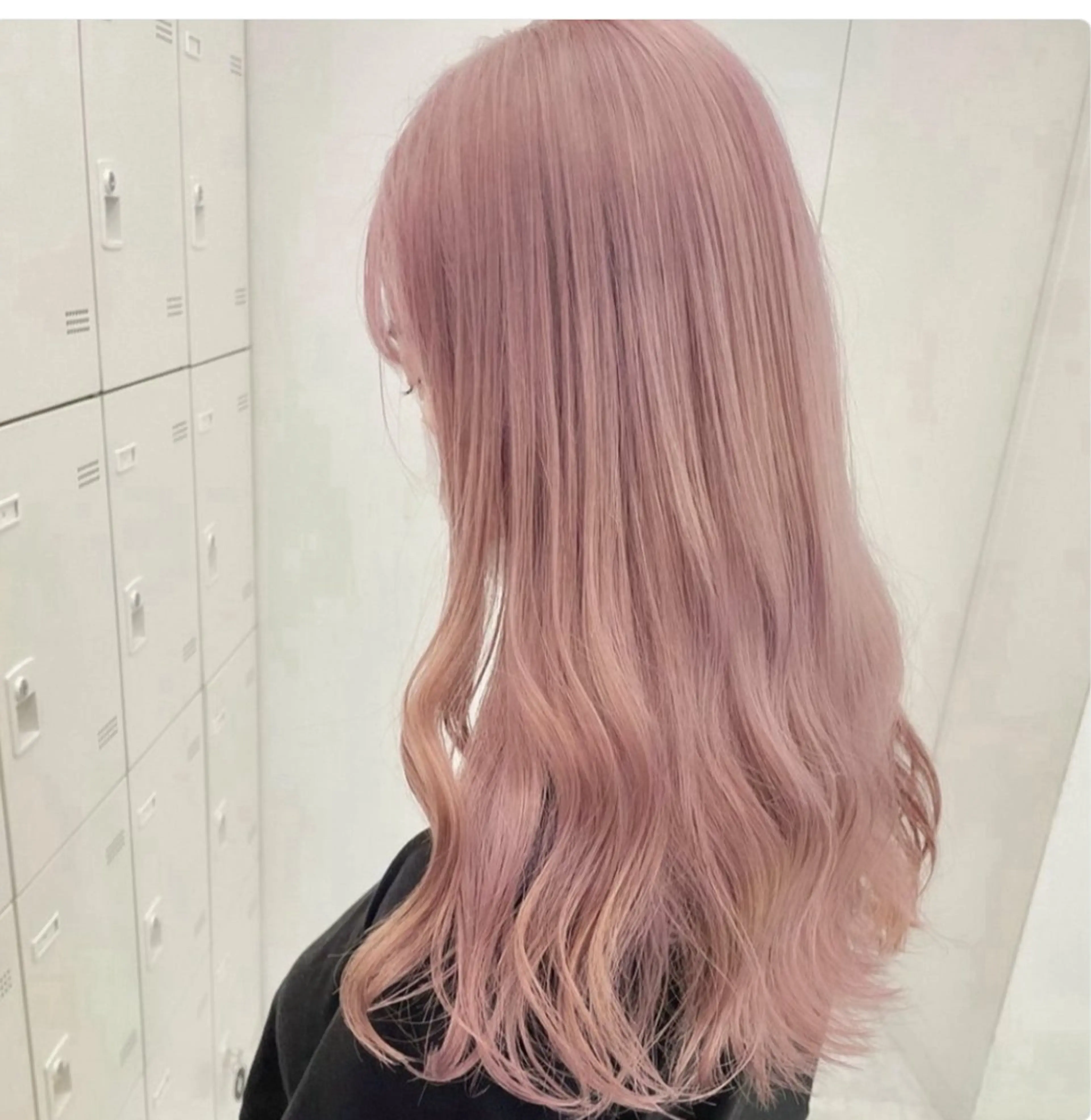 ロング カラー 🫧うる艶トレンド 🫧透明感カラーのヘアスタイル