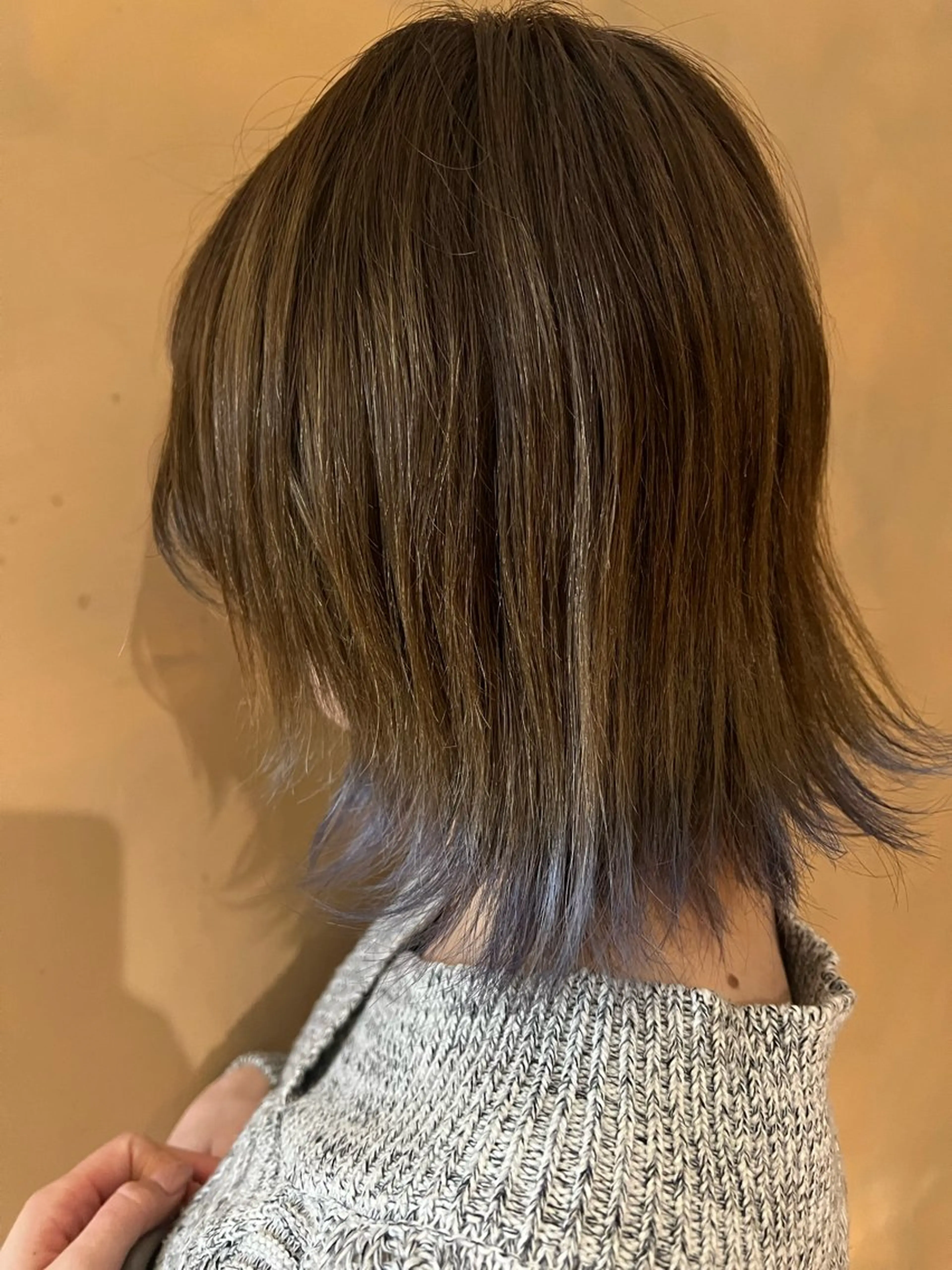 ショート カラー ブリーチ ブルーカラー ヘアカラー 綾/ベージュカラー /パーマ🩰のヘアスタイル