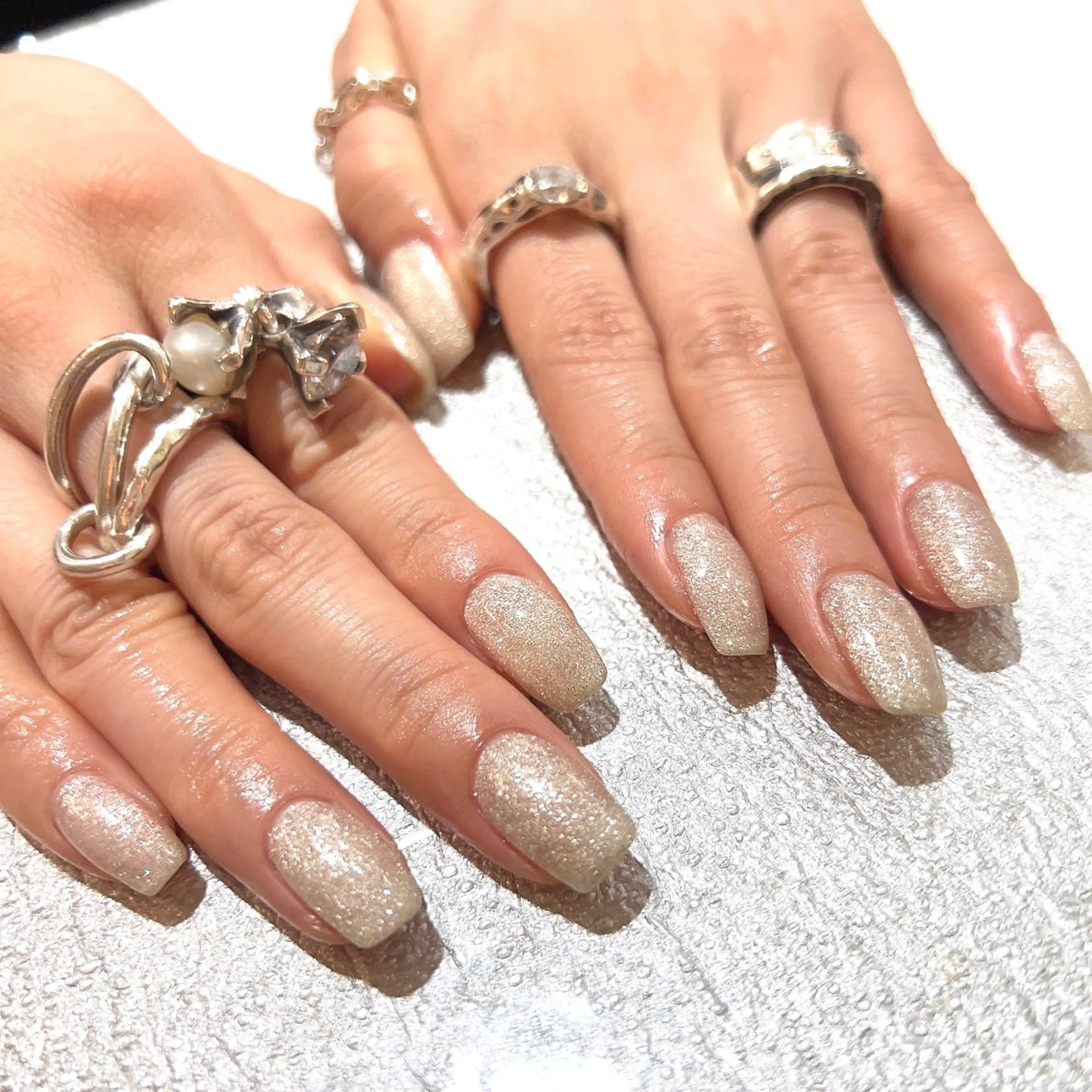 ネイル ラメ(グリッター) ホワイト Total Beauty Salon CURE 津田沼店所属・イエティ .のネイルデザイン