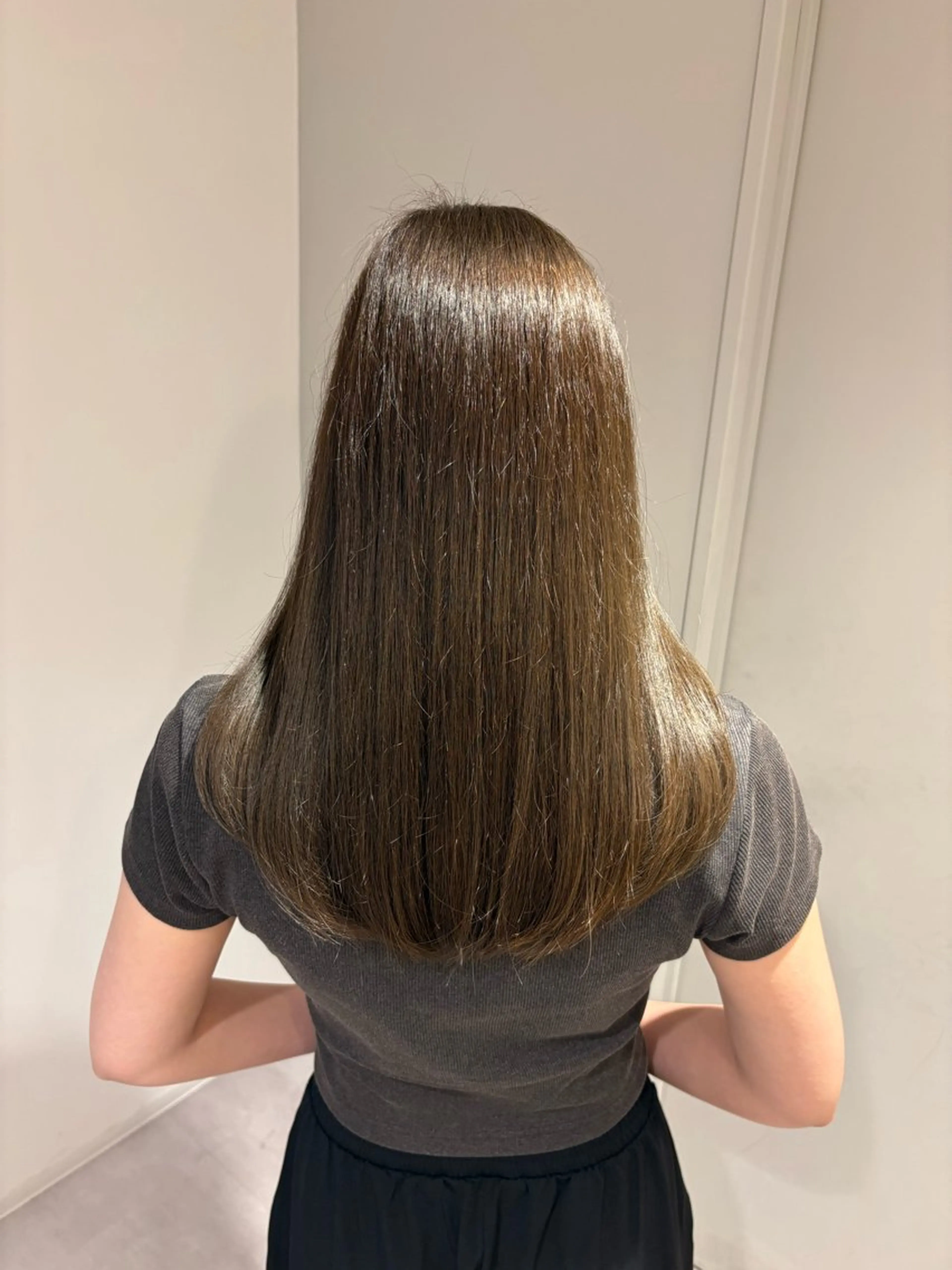 ロング 髪質改善 レイヤーカット トリートメント カット ヘアカラー トリートメント 藤田 小波のヘアスタイル