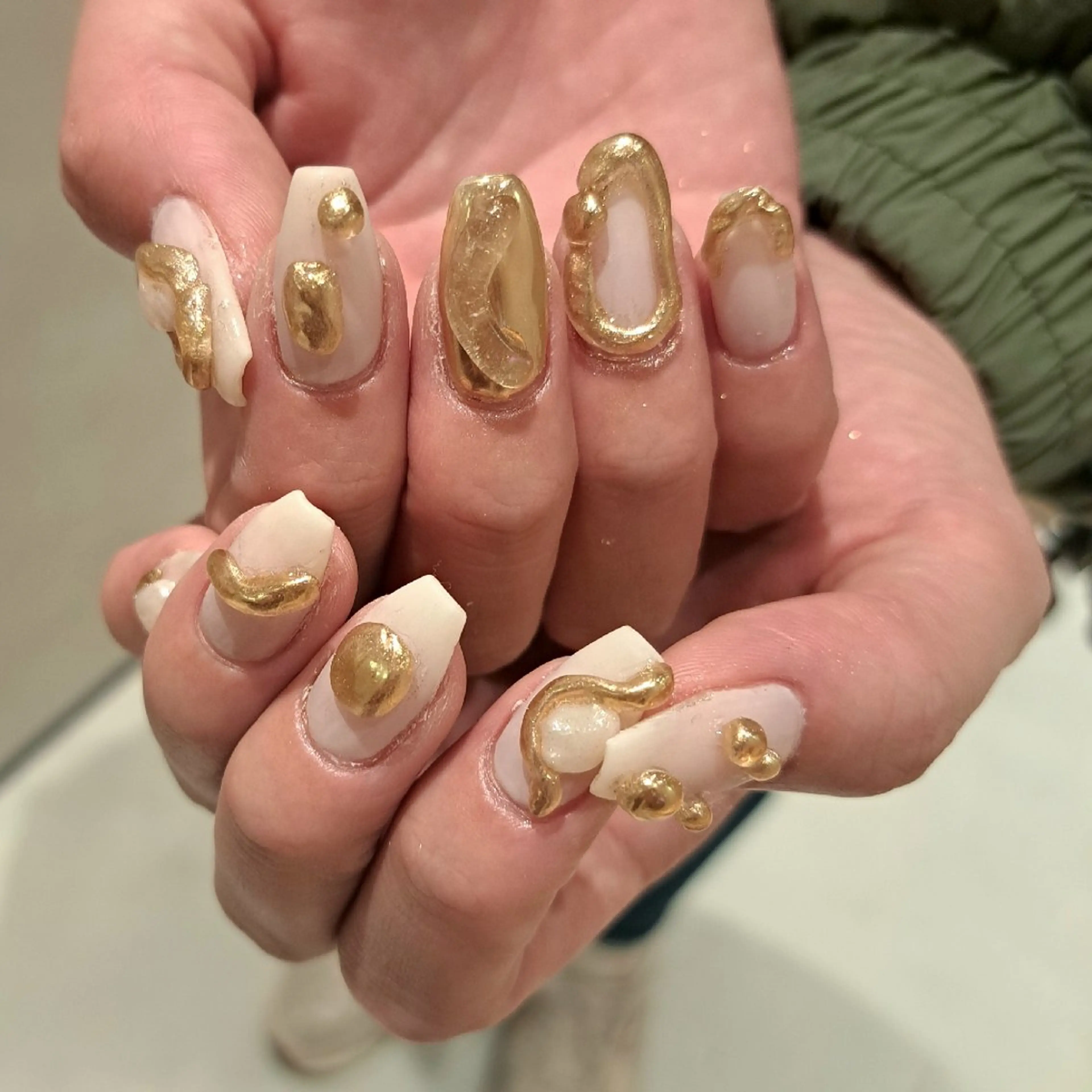 ネイル アートネイル ジェルネイル ミラーネイル 持ち込み ぷっくりネイル Nail mood /アートし放題のネイルデザイン