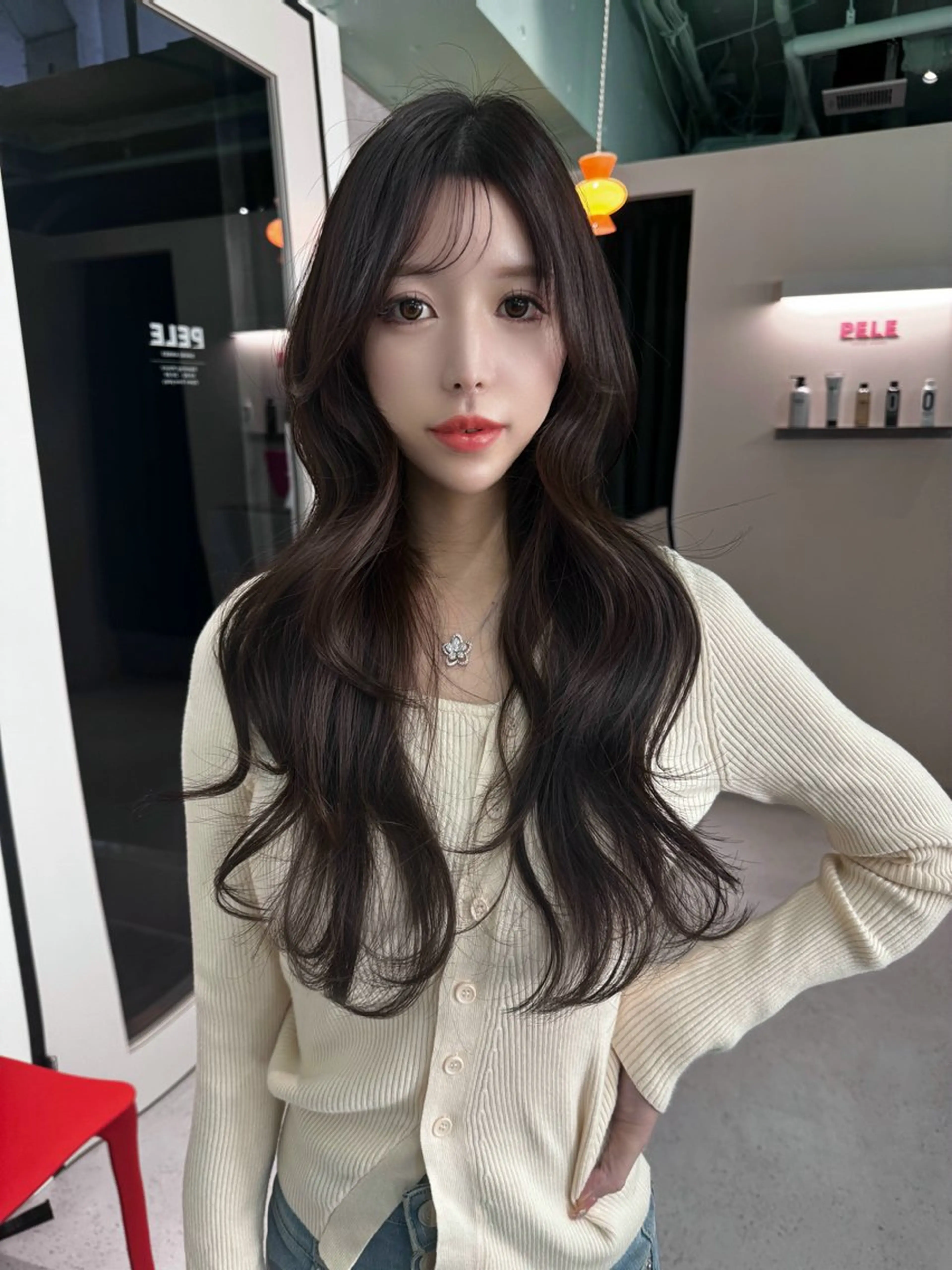 ロング くびれヘア 韓国風ヘア 小顔カット オルチャンヘア カット ヘアカラー トリートメント 韓国ヘア特化 TAKESHIのヘアスタイル