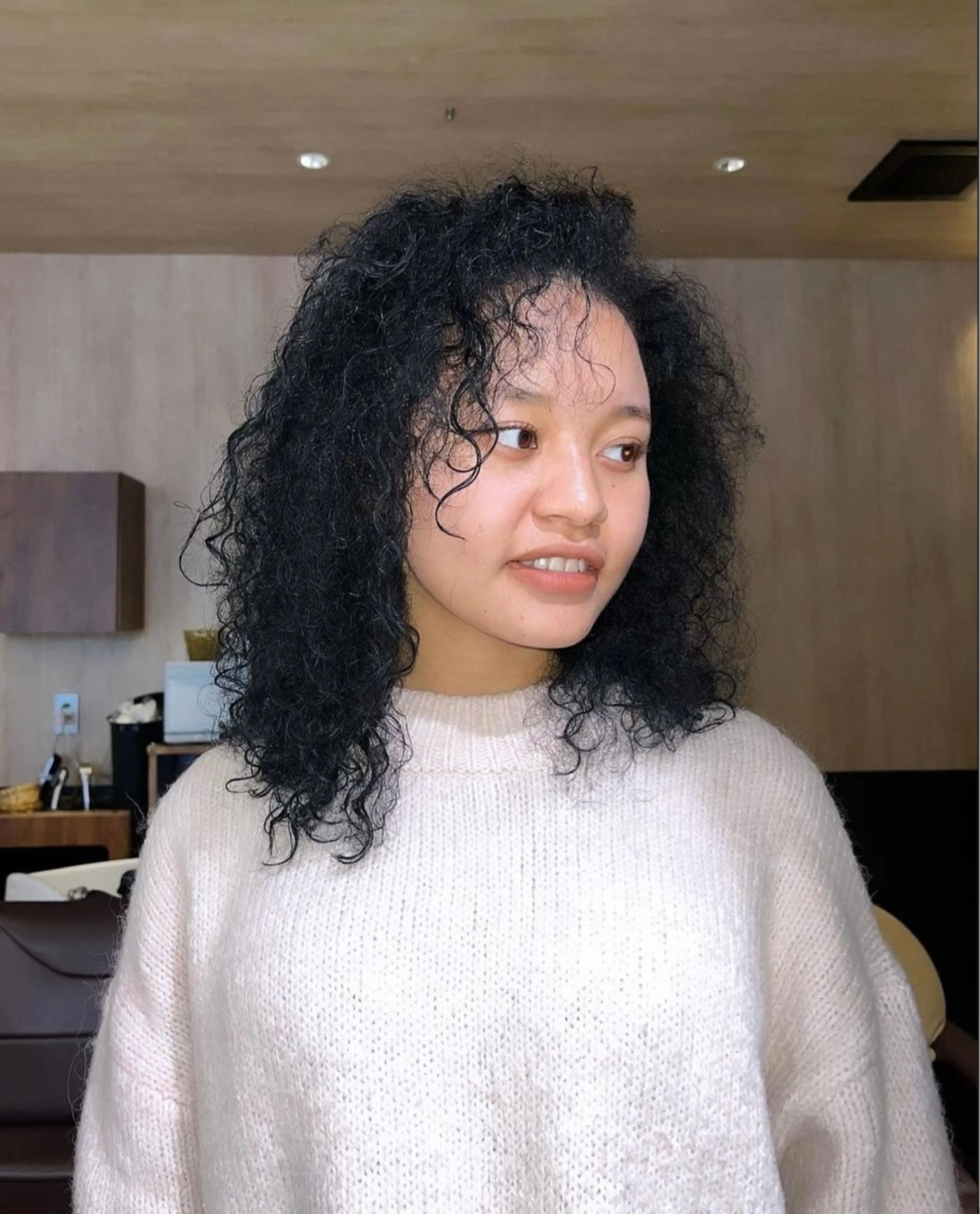 ミディアム カラー パーマ 産休中です 艶カラー♡オカのヘアスタイル