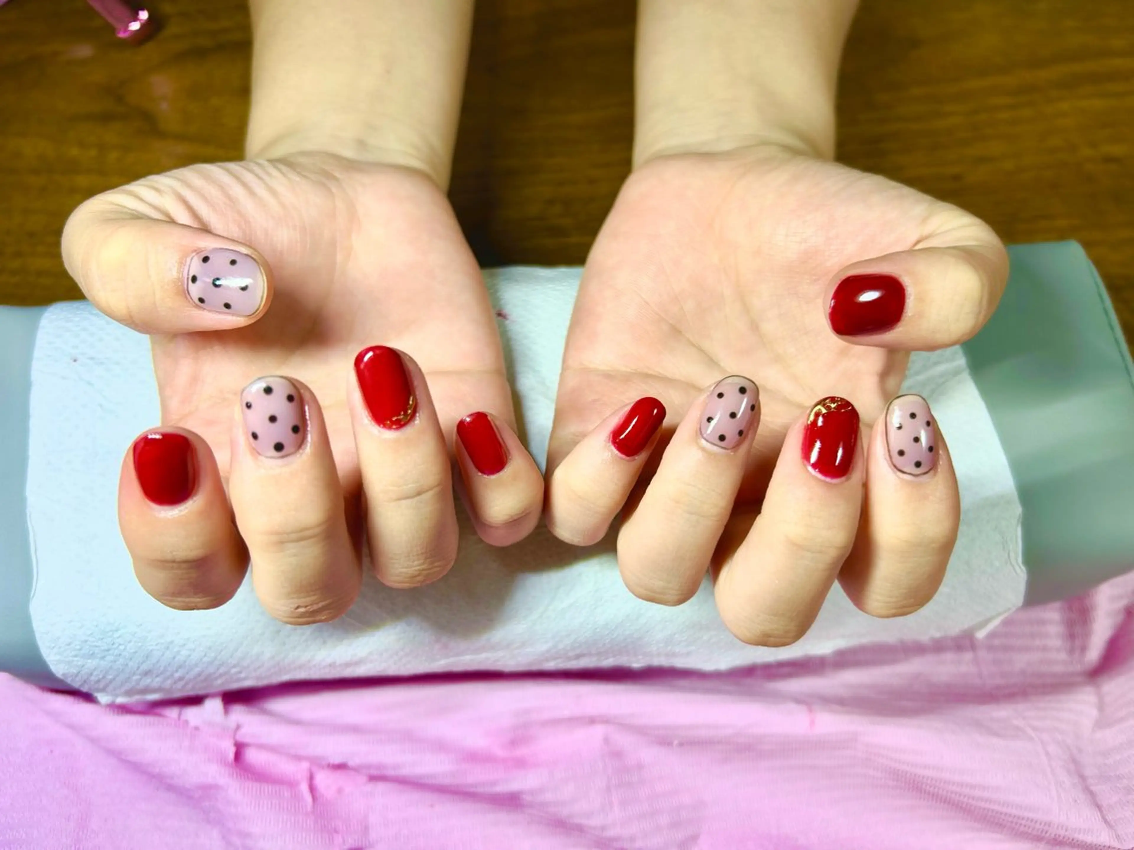 ネイル エーナイン 東雁来店所属・HARADA KANAのネイルデザイン