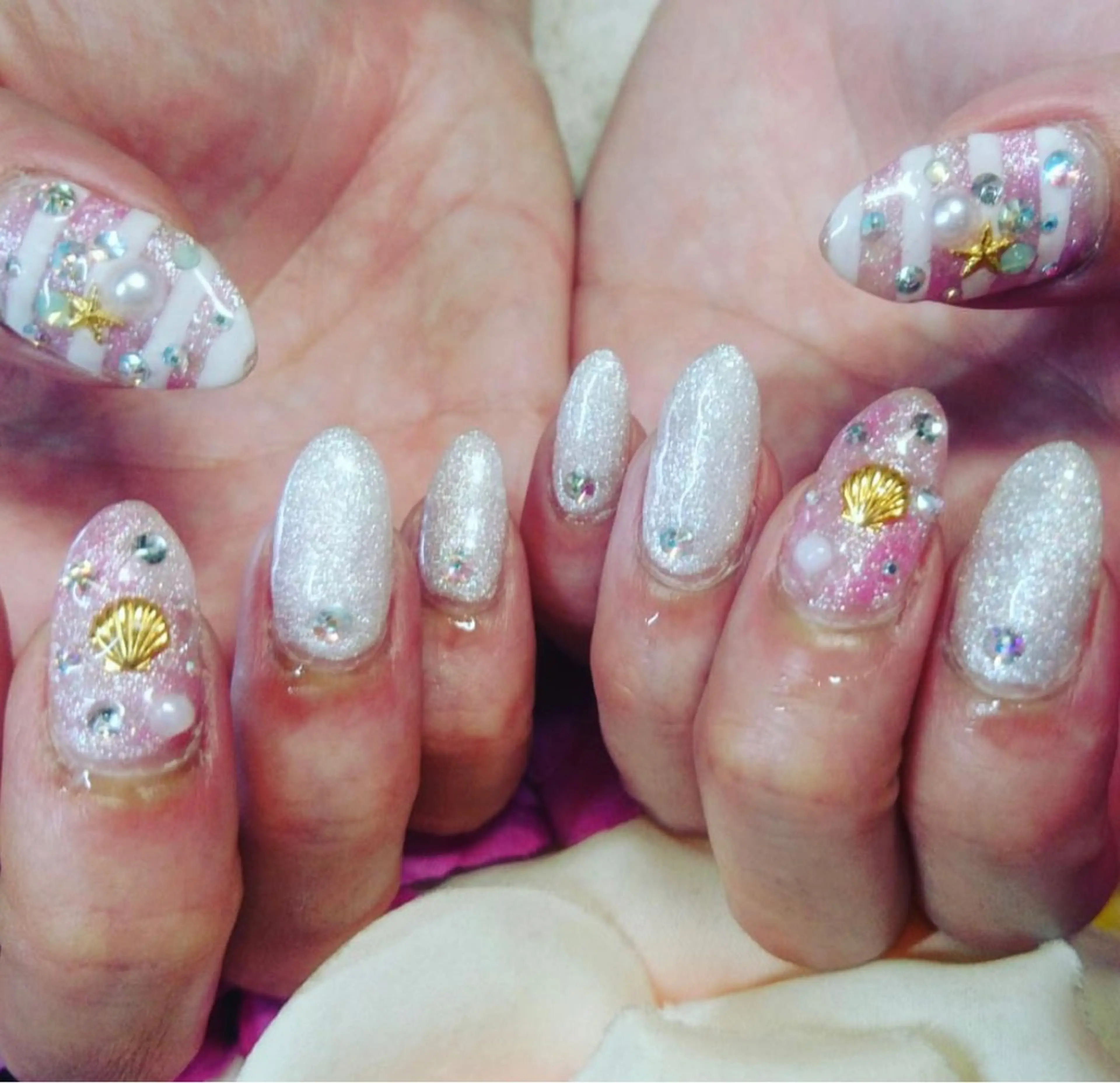 ネイル eyenailist NANAのネイルデザイン