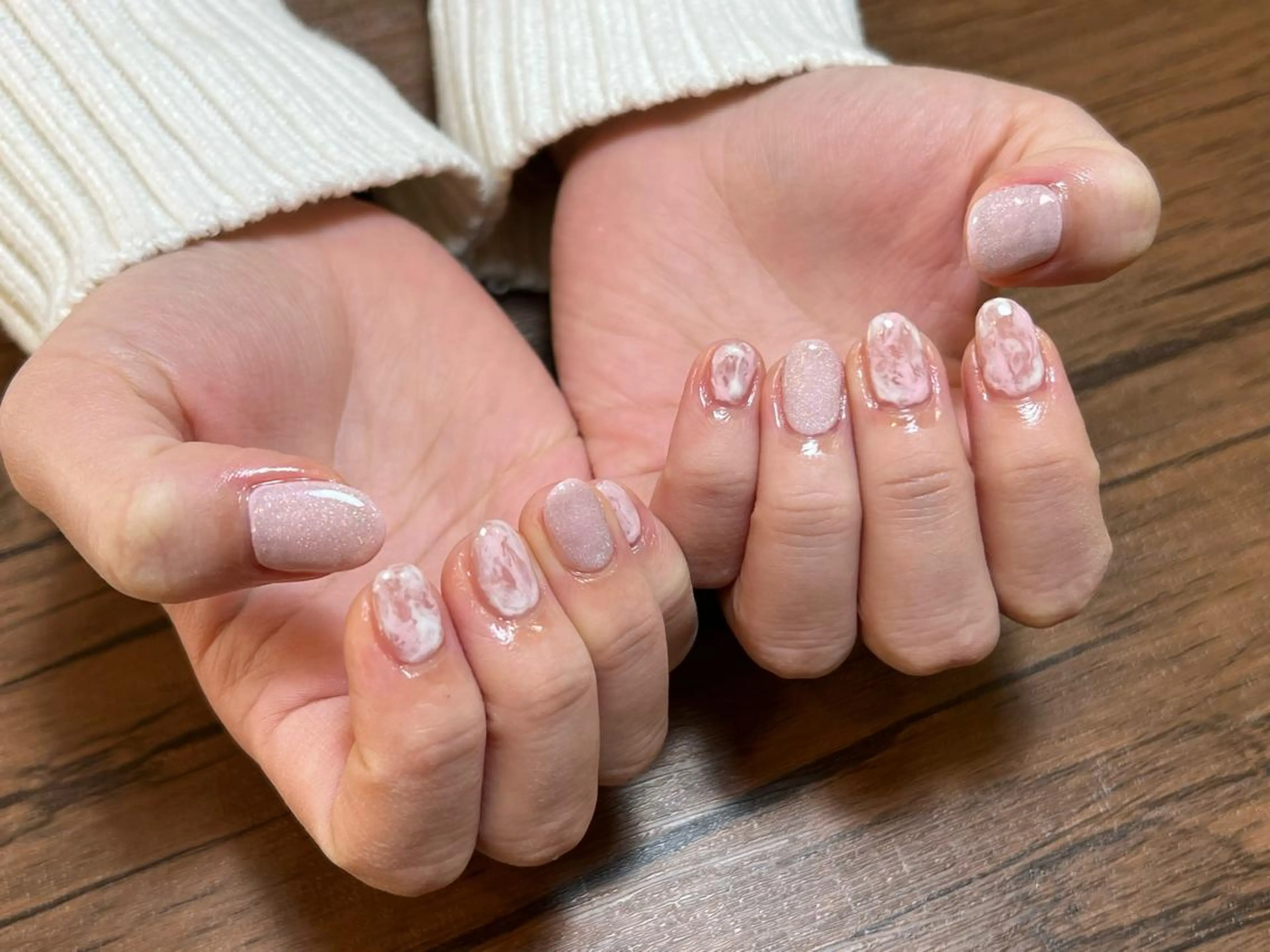 ネイル ハンドネイル HENRIETTA NAILSALONのネイルデザイン