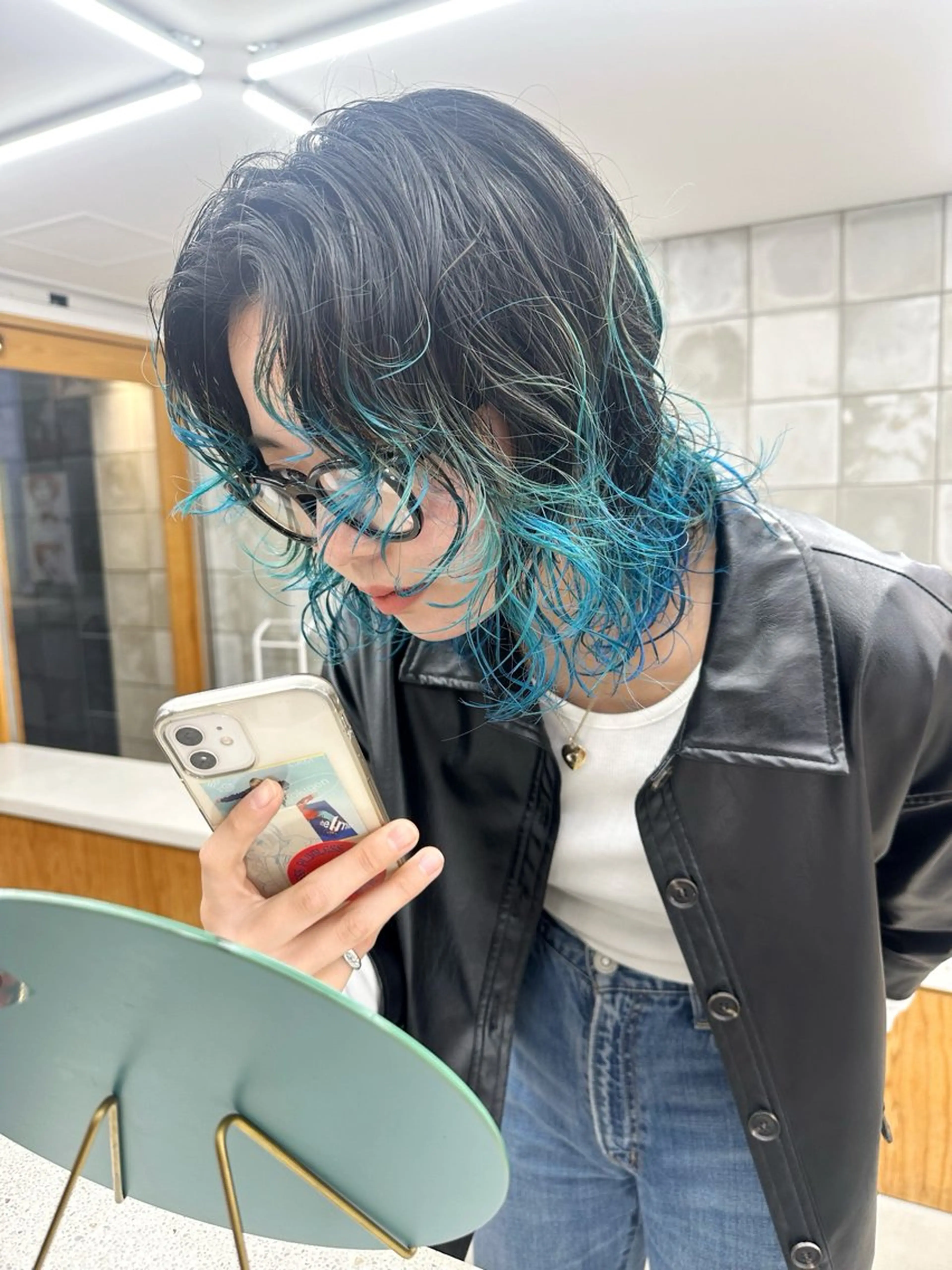 ショート カラー ミストバング  フェイスフレーミング ウルフカット カット ヘアカラー 榛地 渉馬のヘアスタイル
