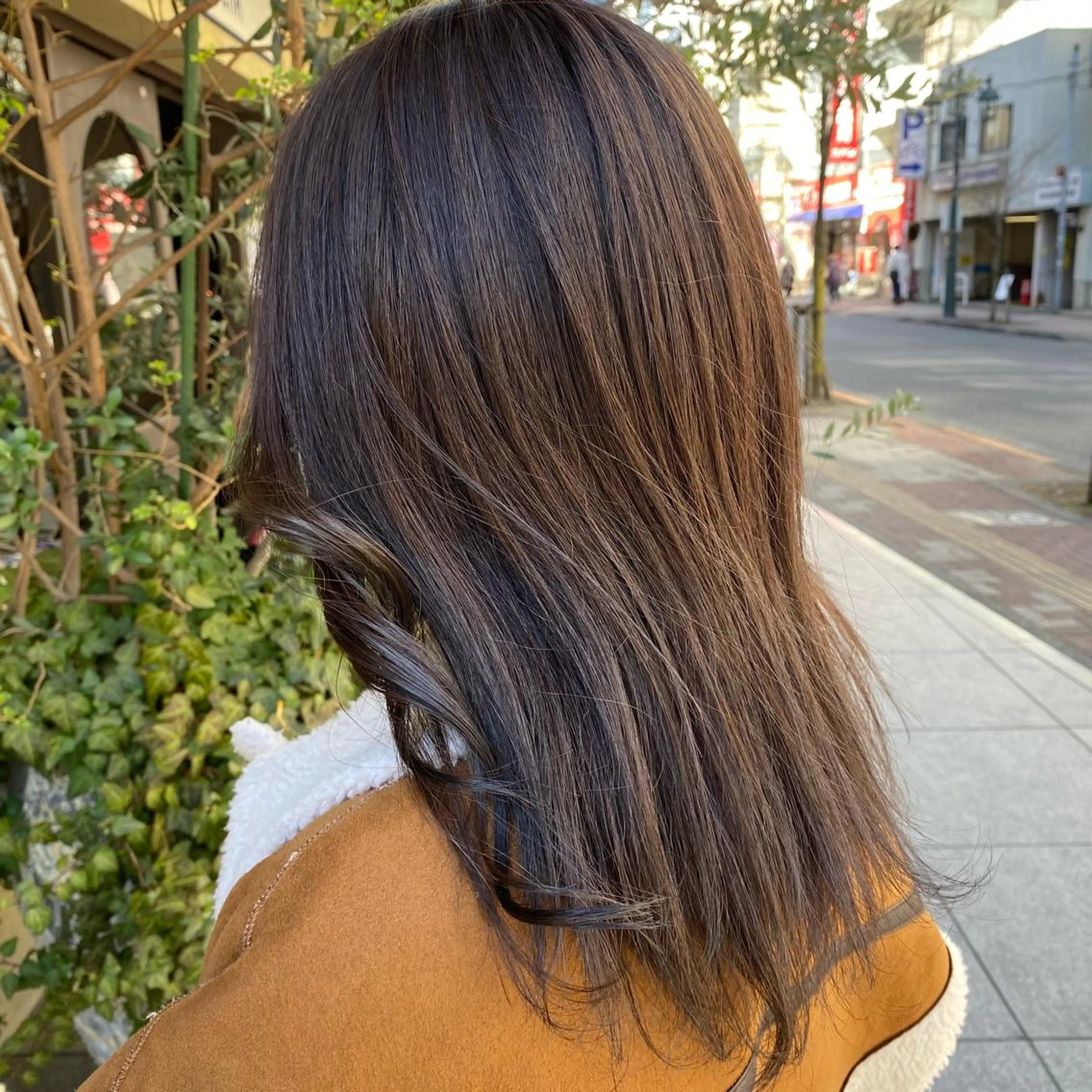 ロング カラー カット ヘアカラー トリートメント 酸スト/フェザー パーマ/三谷海斗のマツエク・マツパデザイン