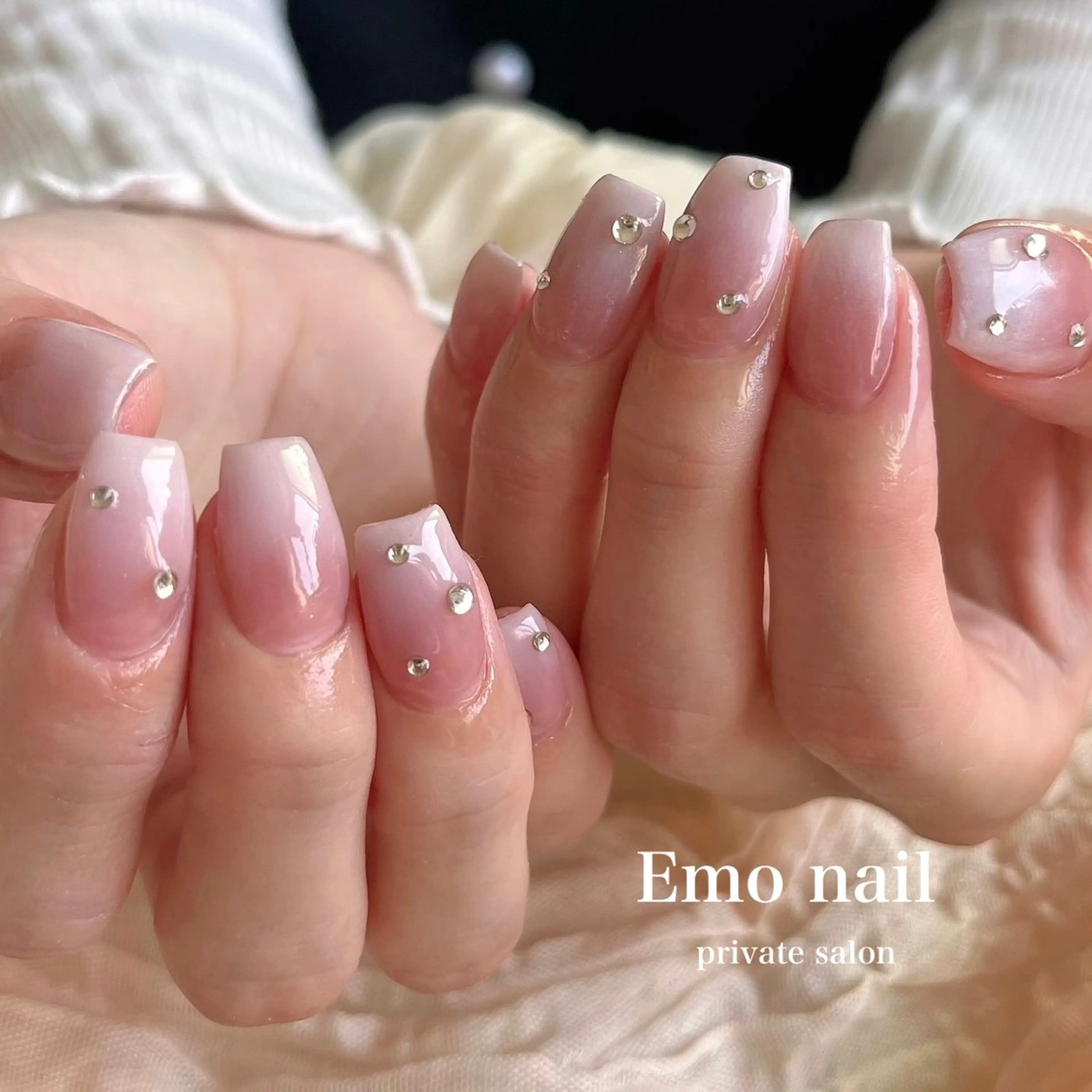 ネイル ハンドネイル 【子連れ可能🧸】 Emo　nailのネイルデザイン