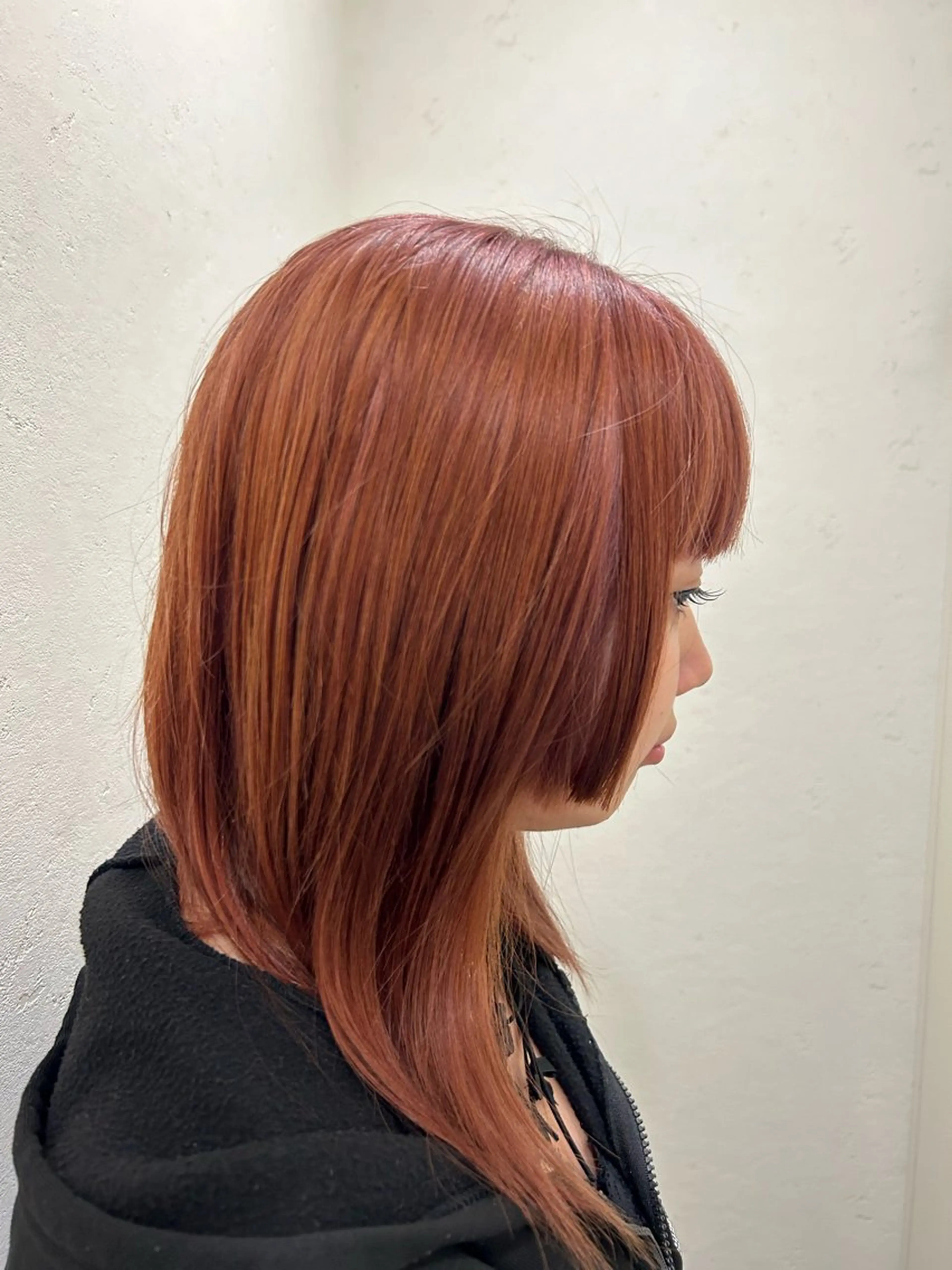 セミロング カット ヘアカラー ブルー所属・岩野 有紗のヘアスタイル