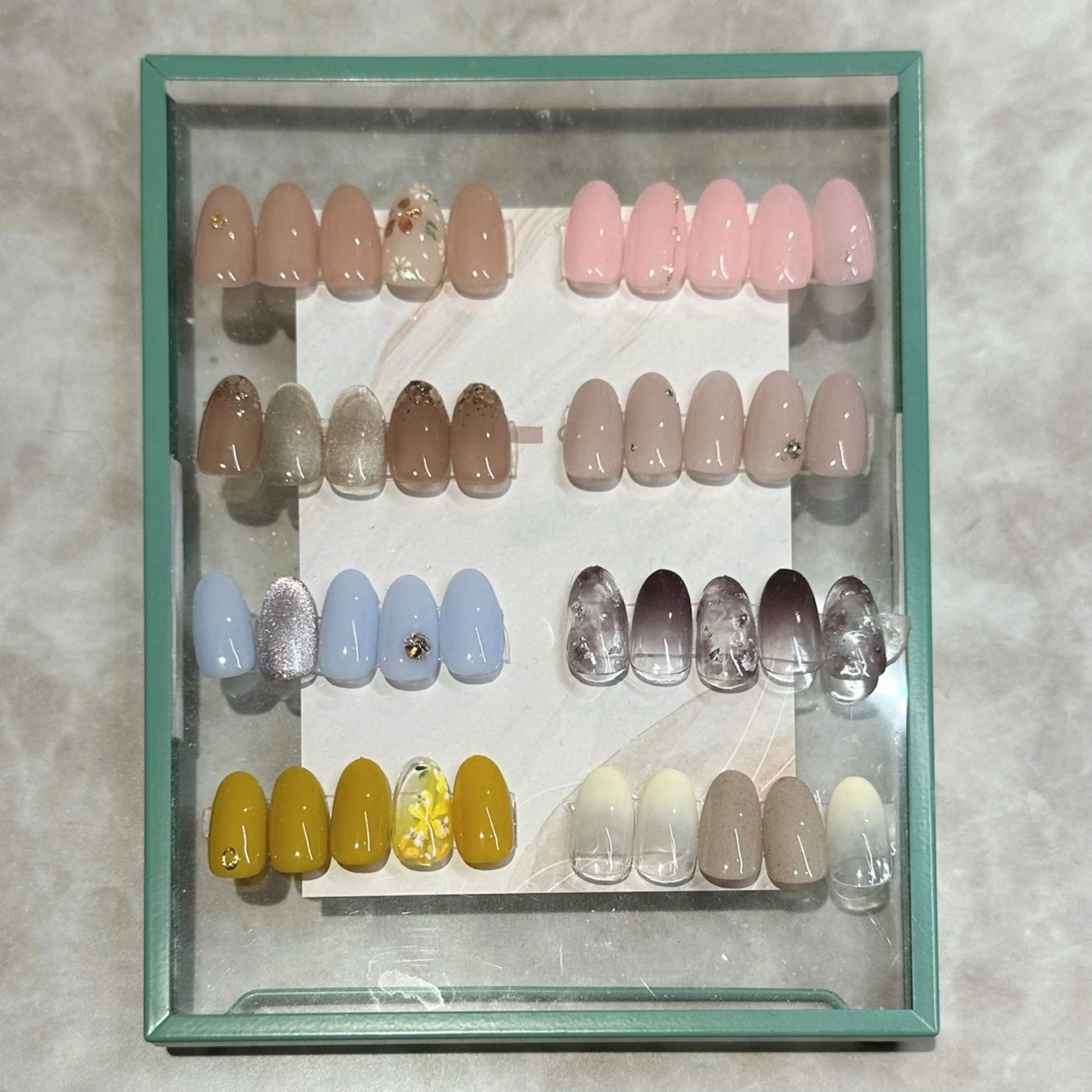 ネイル オフィスネイル erinca nail所属・圦本 有紀のネイルデザイン