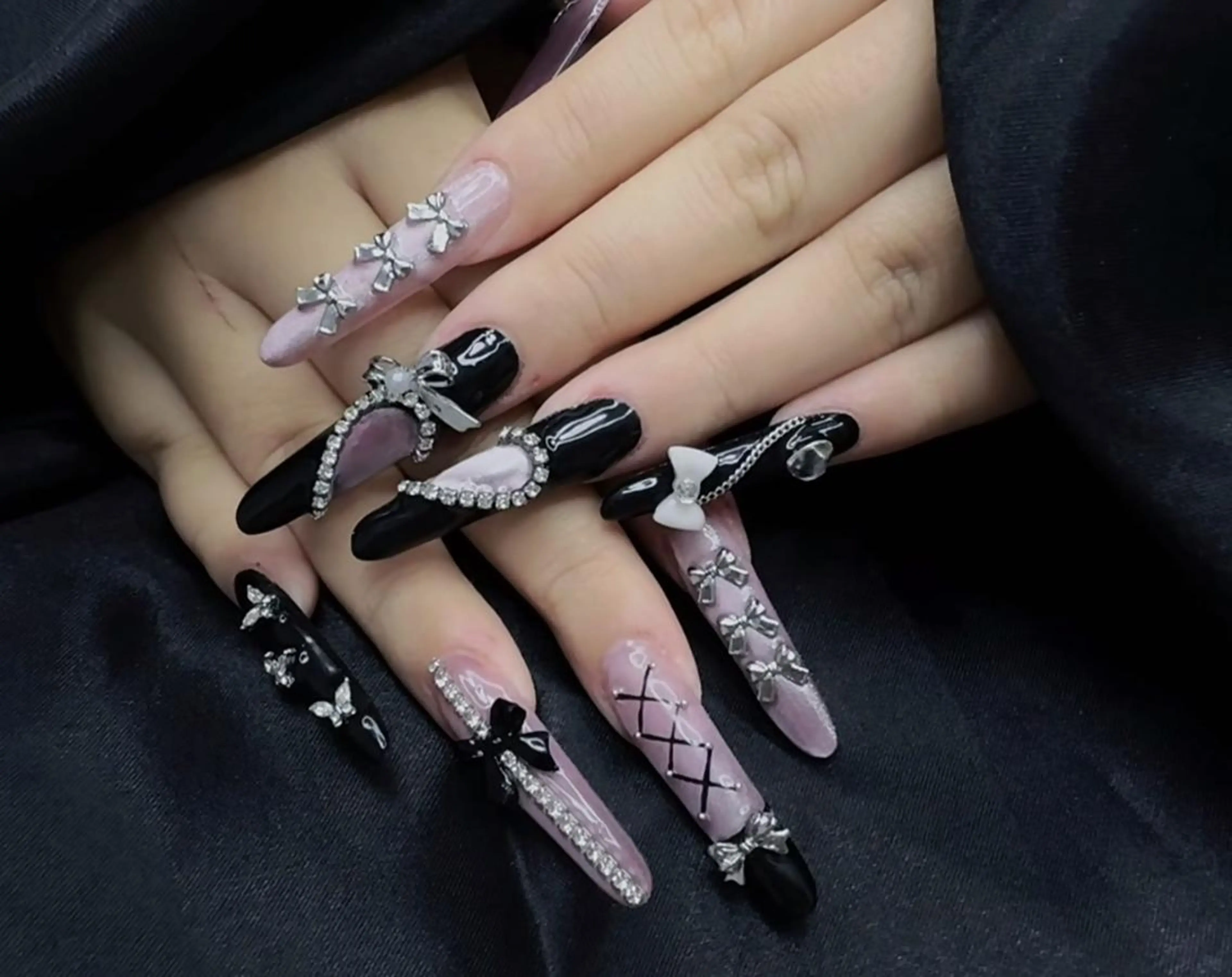 ネイル ハンドネイル 🍑 momo_nailのネイルデザイン