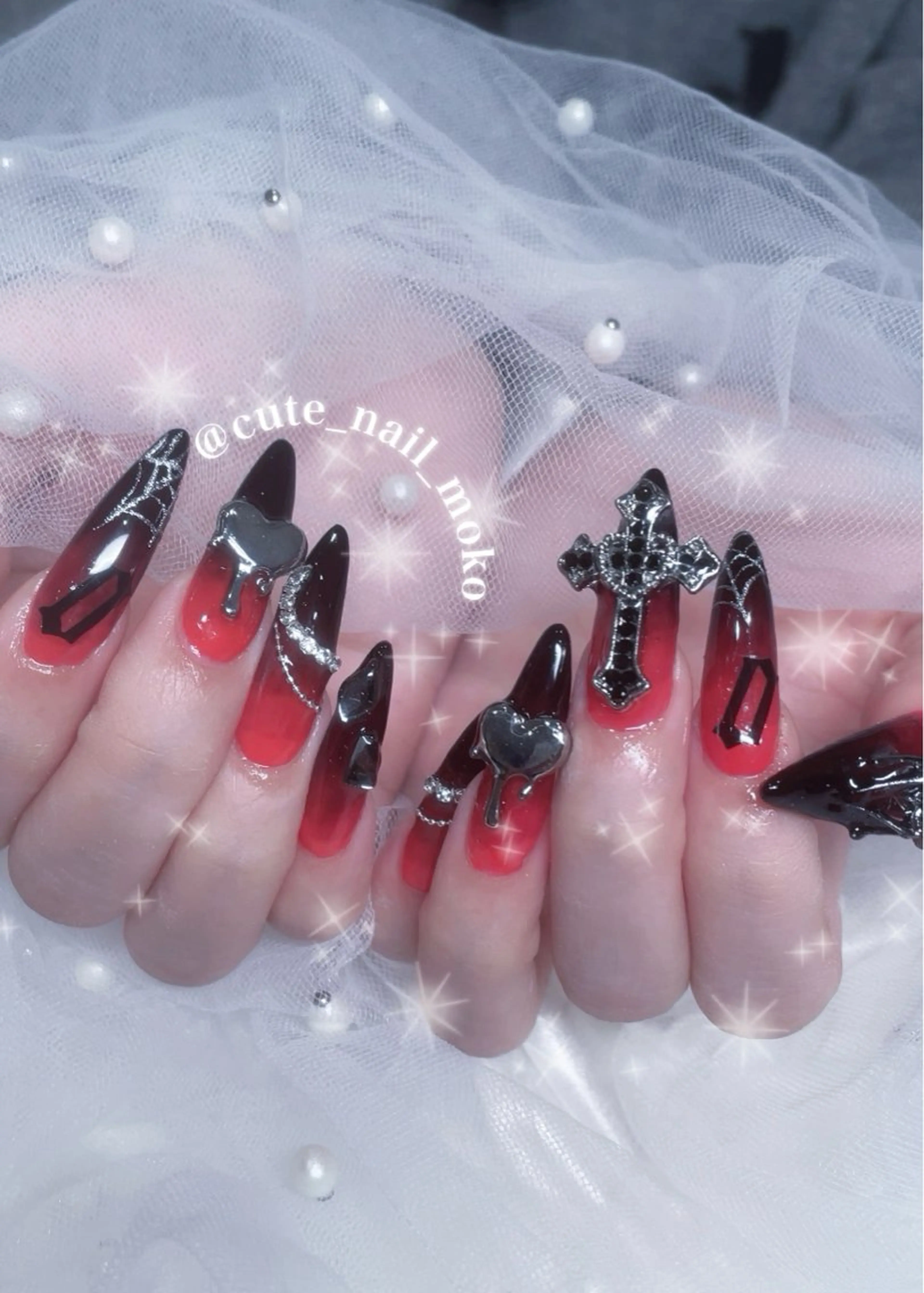 ネイル ハンドネイル GO TODAY SHAiRE SALON原宿 Liber所属・️🫧もこ 艶感ネイル🫧のネイルデザイン