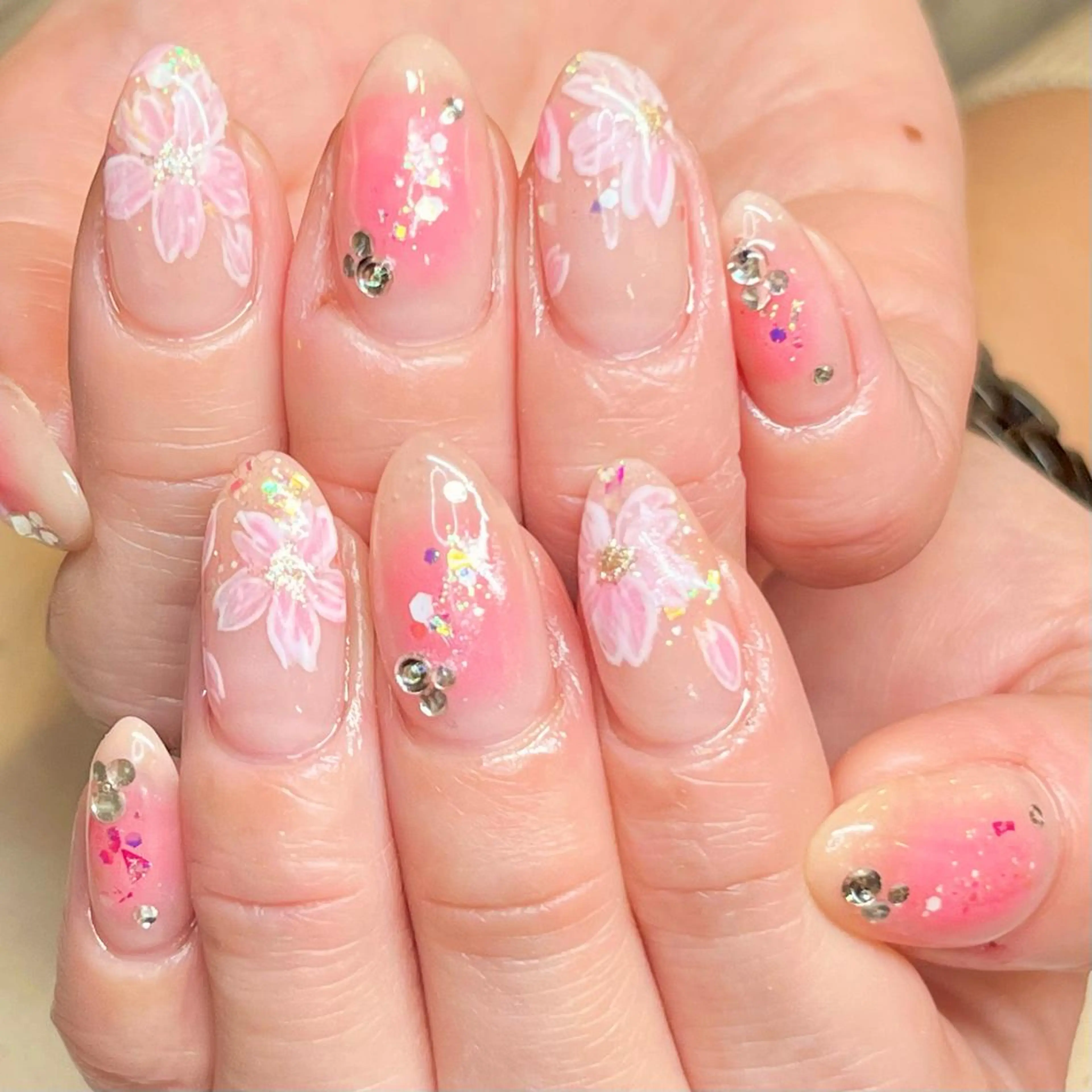 ショート カラー ネイル アートネイル オフィスネイル ワンカラーネイル ショートネイル ネイルサロン リリーブランシュ所属・森 瑞紀のネイルデザイン