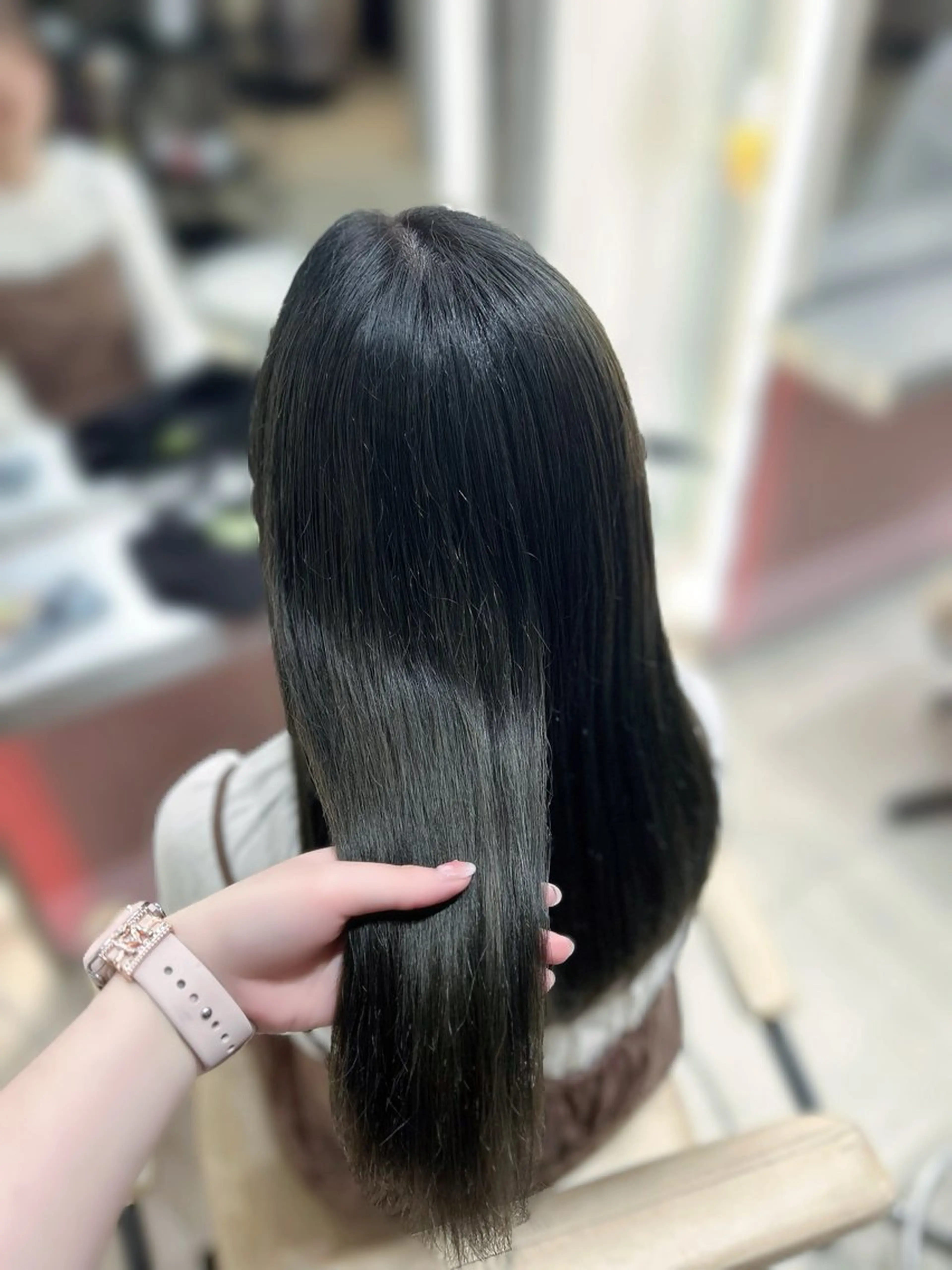 セミロング Euphoria＋n池袋サンシャイン通り所属・yuunaストレート モデル募集中🩵のヘアスタイル