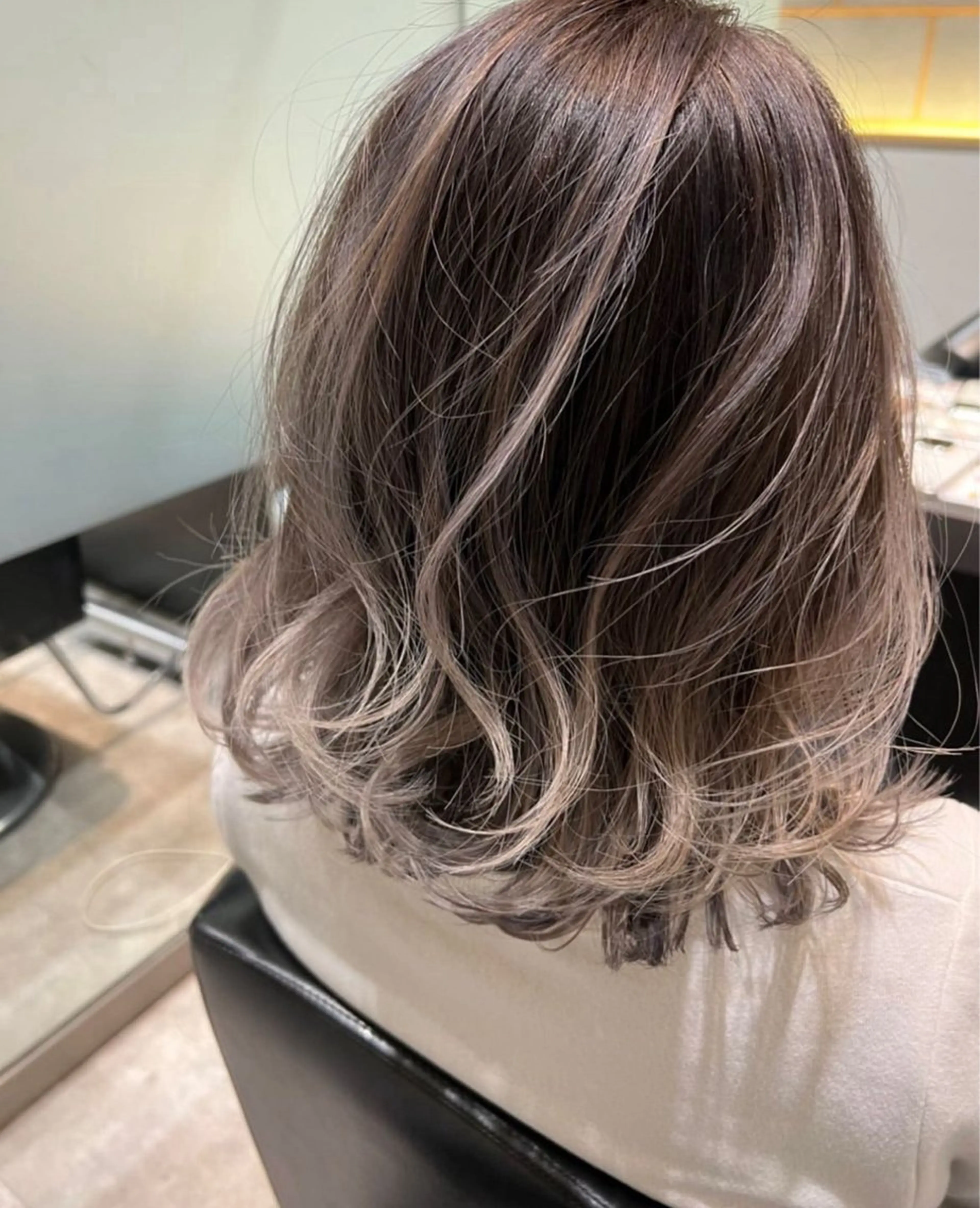 カラー ヘアカラー トリートメント 林 美月のヘアスタイル