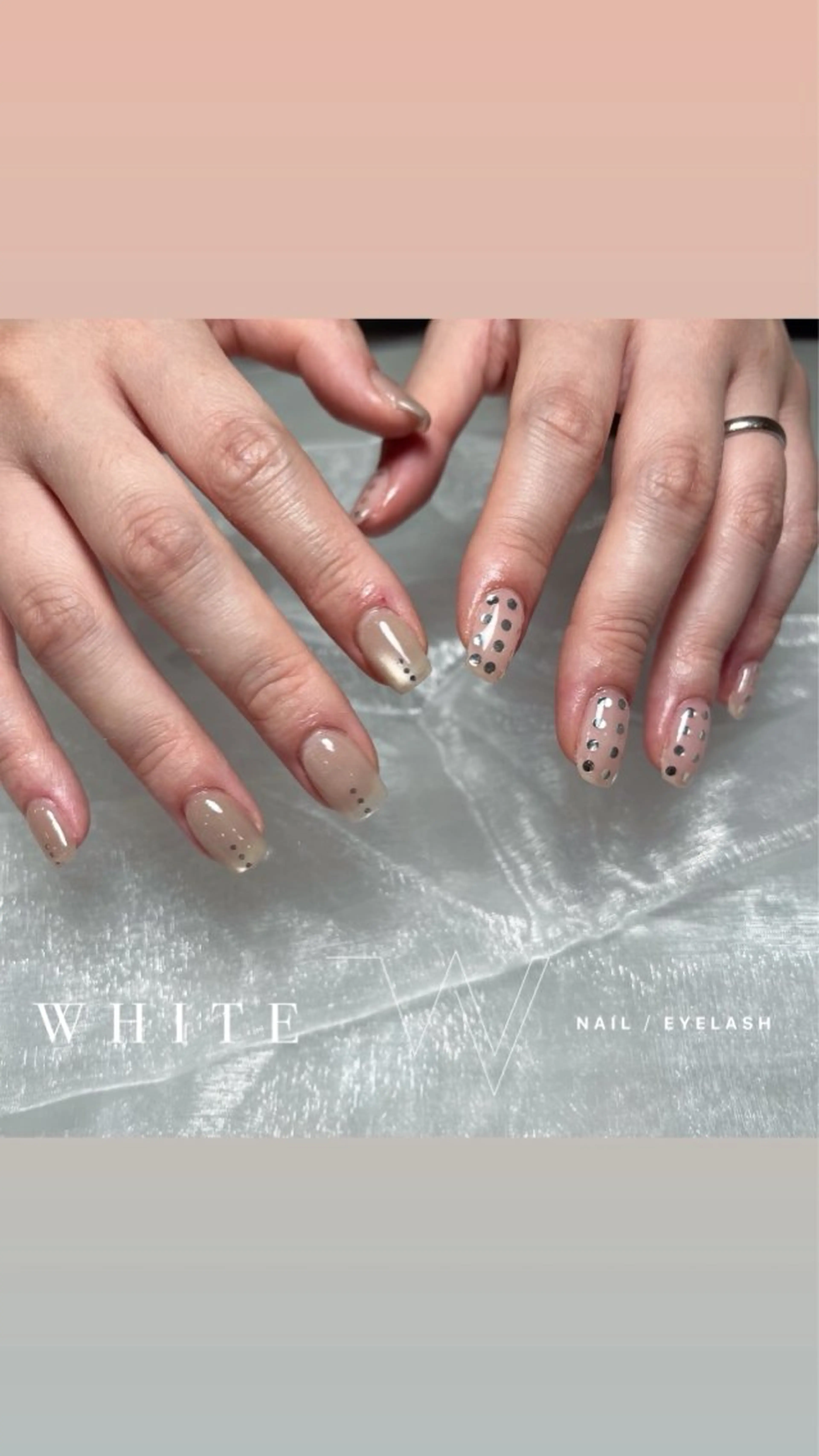 ネイル 持ち込み Lily WHITEのネイルデザイン