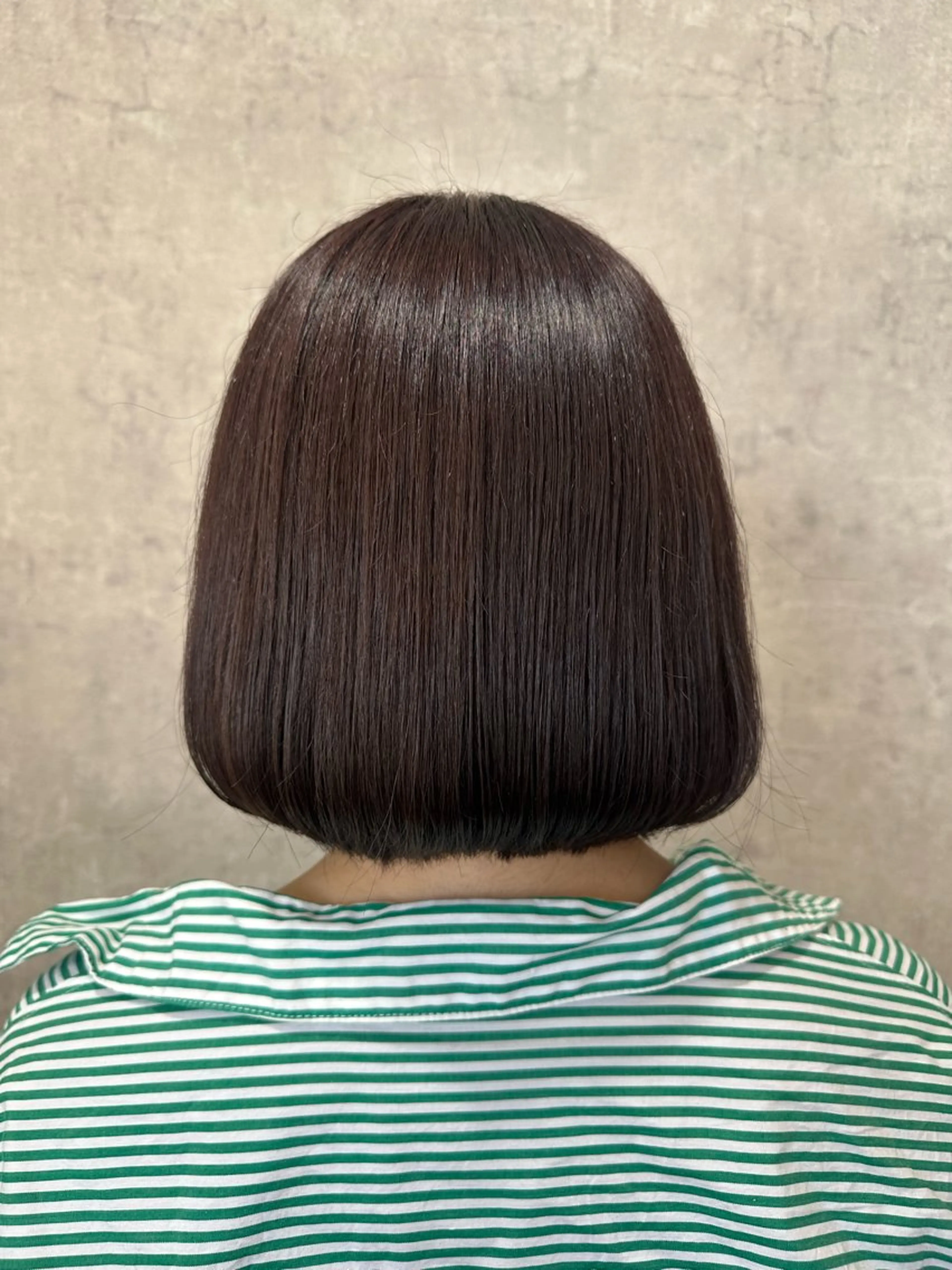 ショート カラー 小島 姫奈里のヘアスタイル