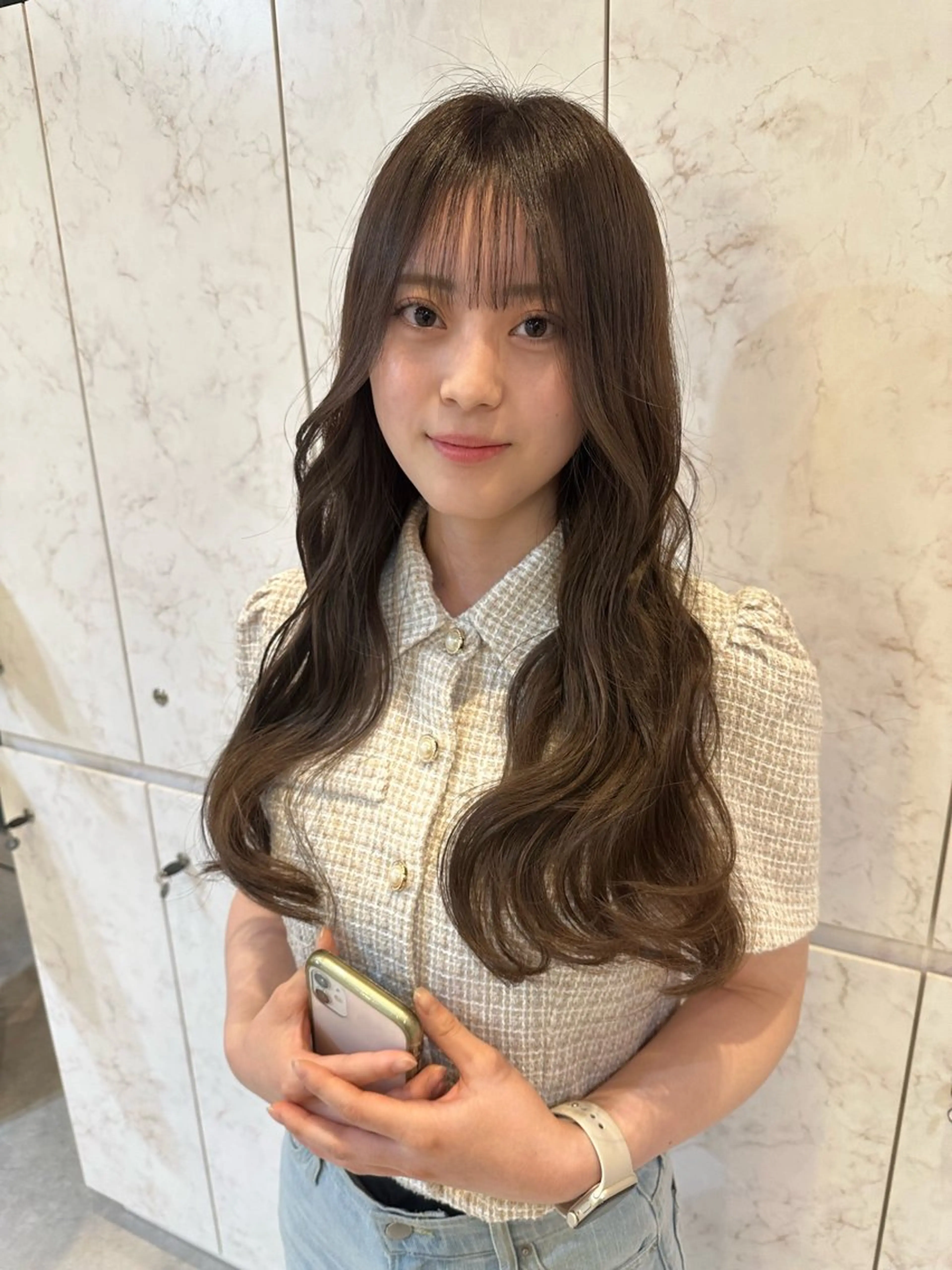 ロング カラー ヘアアレンジ カット ヘアカラー トリートメント Akane レイヤー/艶カラーのヘアスタイル