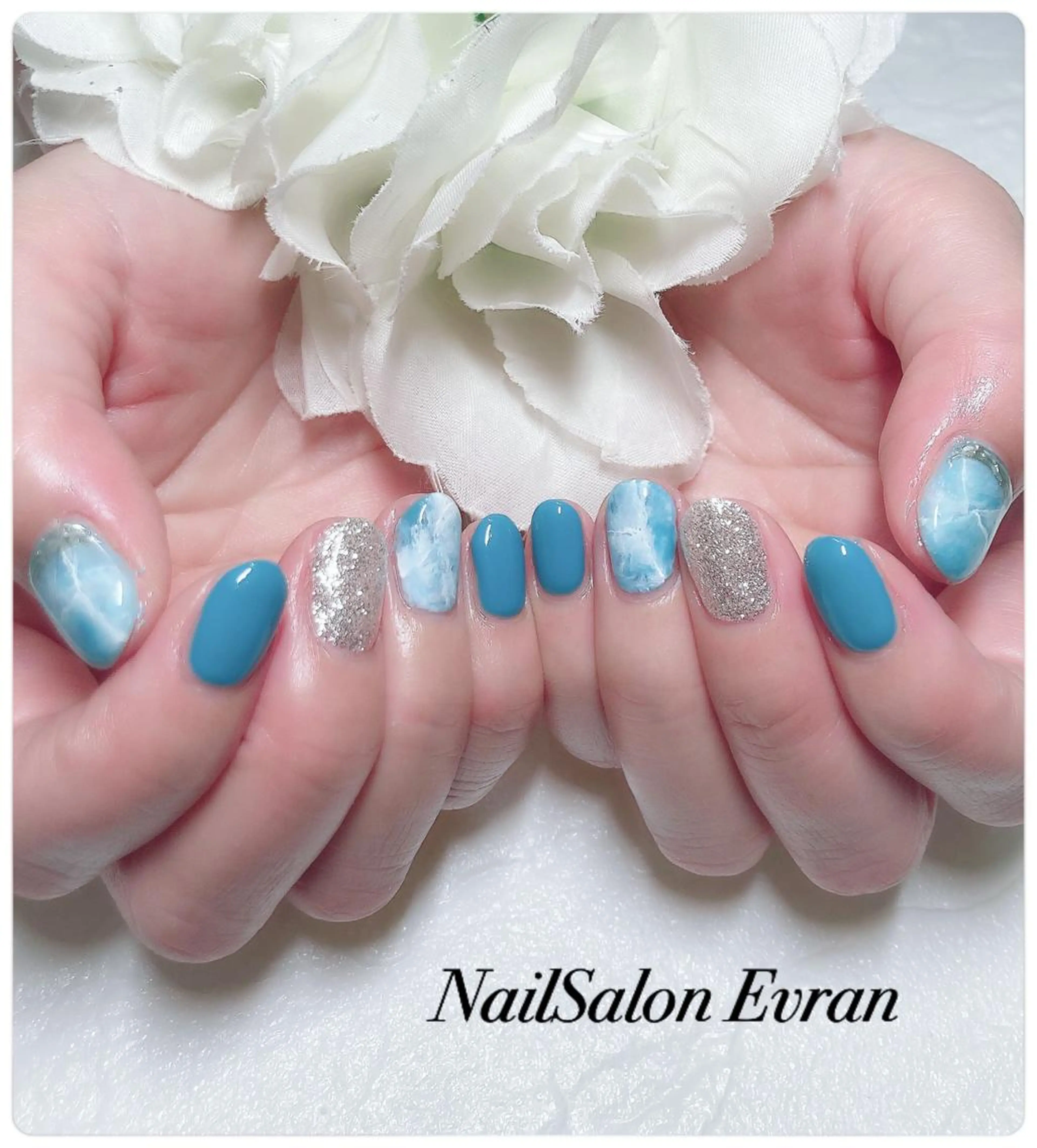 ネイル アートネイル フレンチネイル マグネットネイル 持ち込み ニュアンスネイル ハンドネイル Nail salon Evranのネイルデザイン