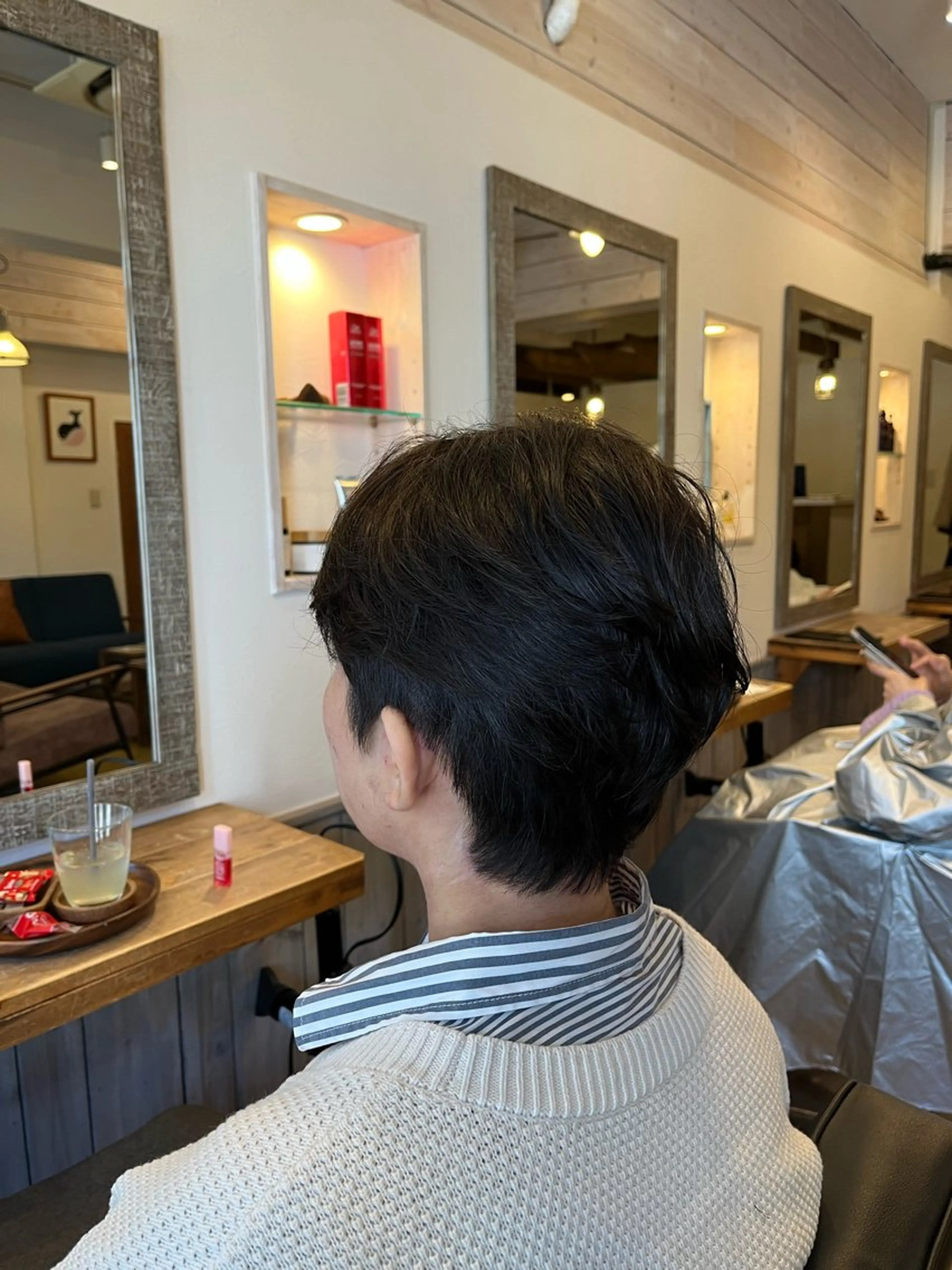 ショート カラー パーマ ハンサムショート くせ毛 ショートヘア カット トリートメント ふ くのヘアスタイル