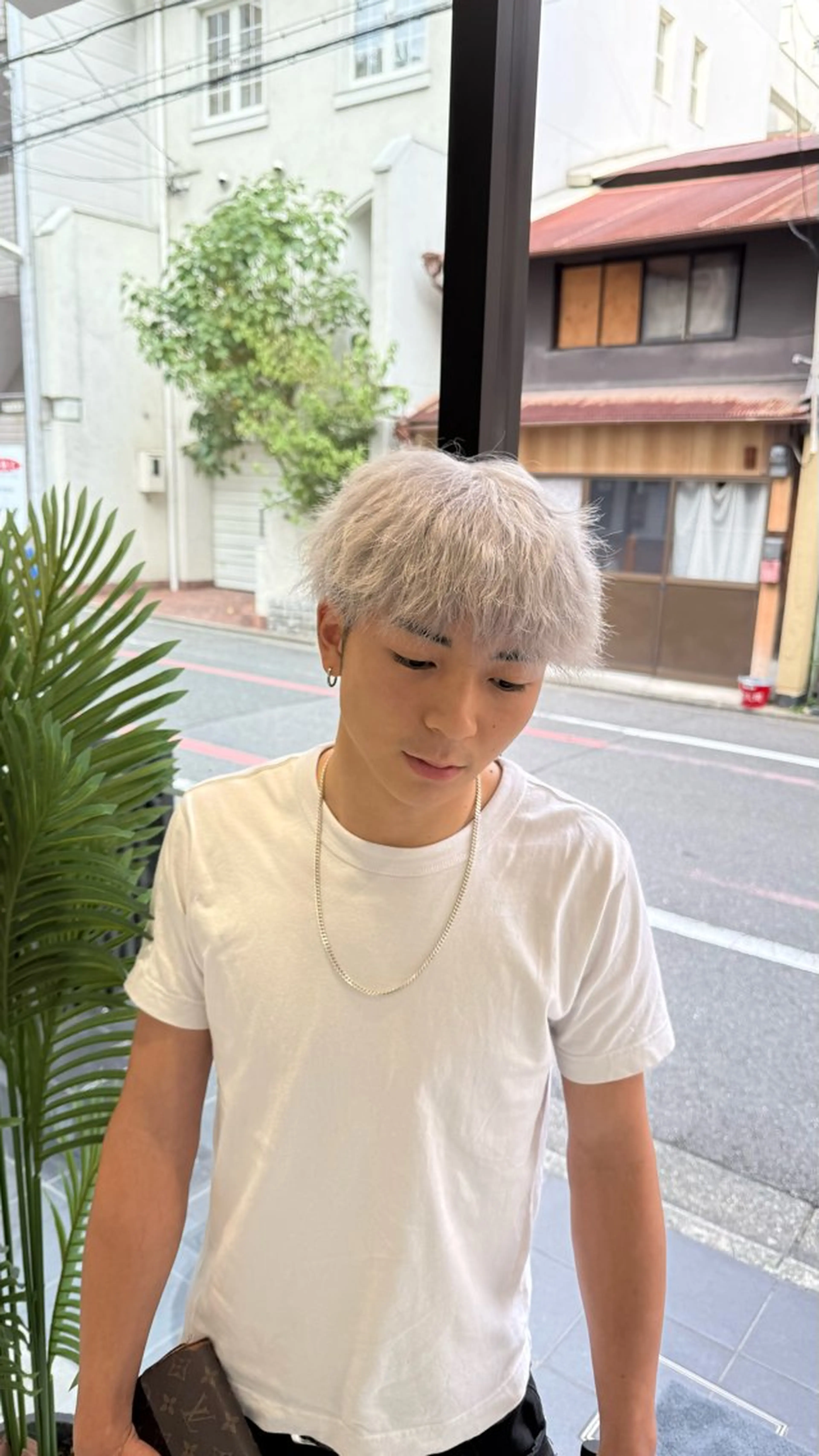 メンズ限定‼️ダブルカラー(全頭ブリーチ+オンカラー)+トリートメントの写真