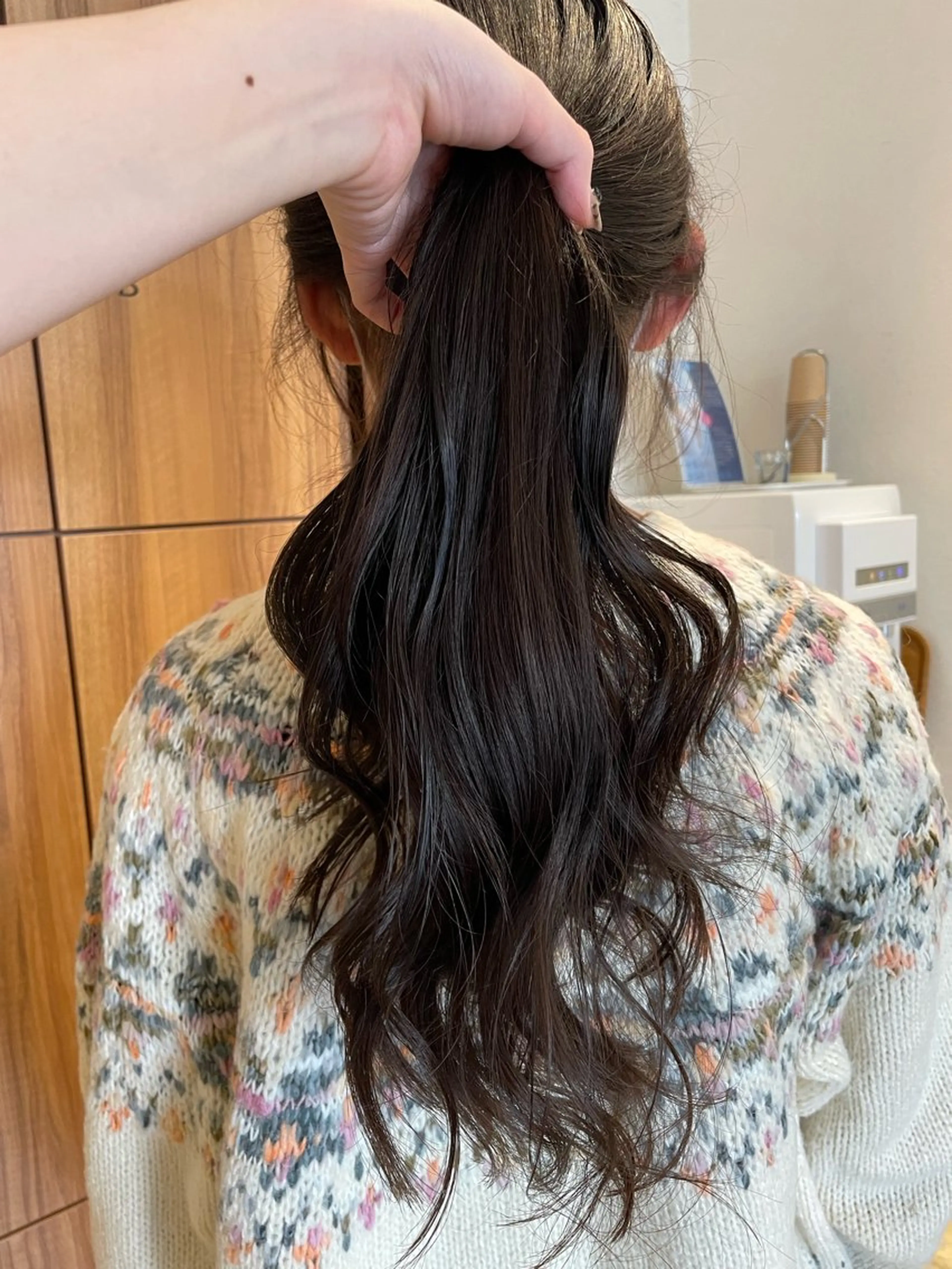 ロング ヘアカラー 小宮山 桃加のヘアスタイル