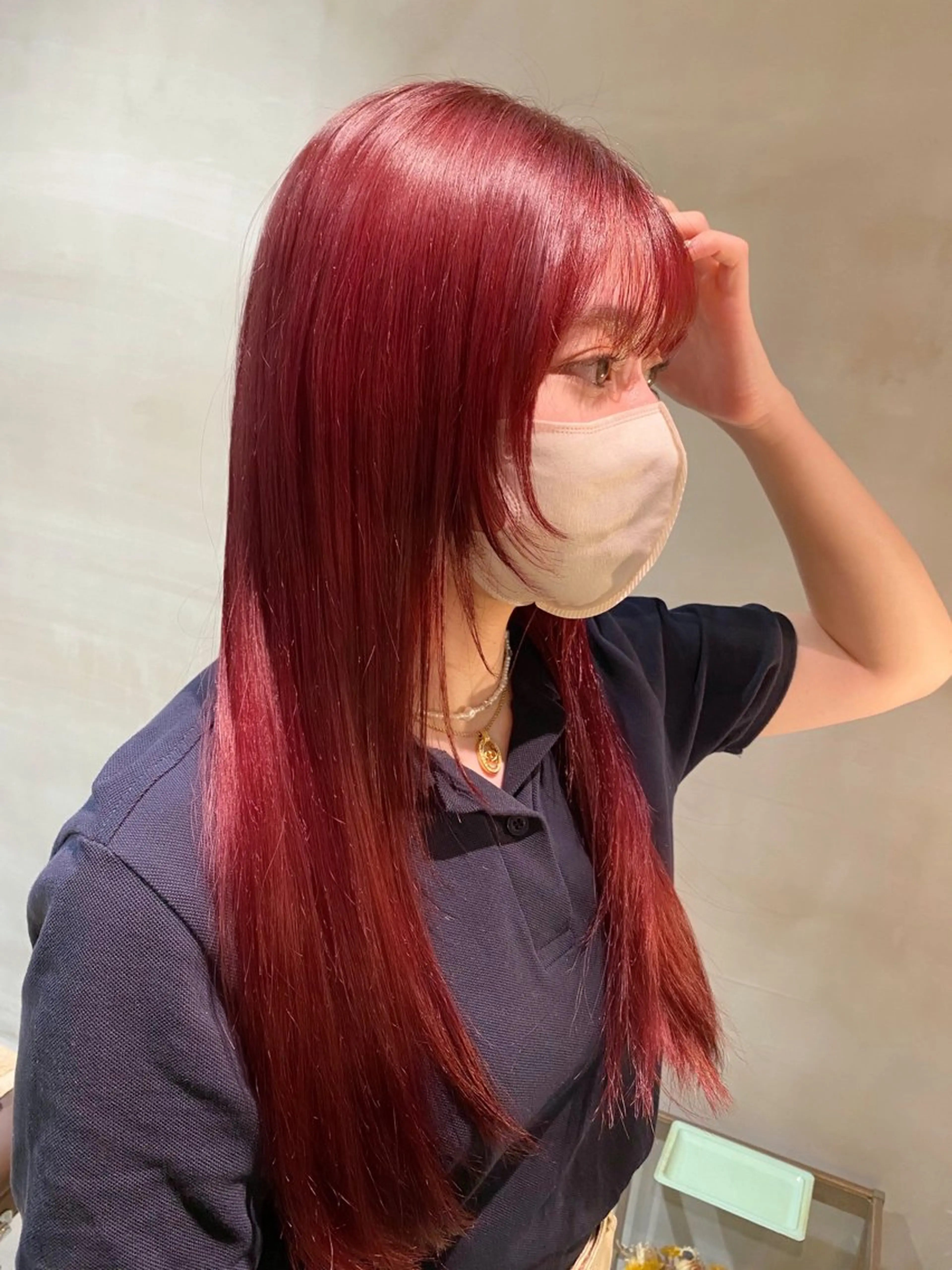 ロング カラー ブリーチ 永縄 結花のヘアスタイル