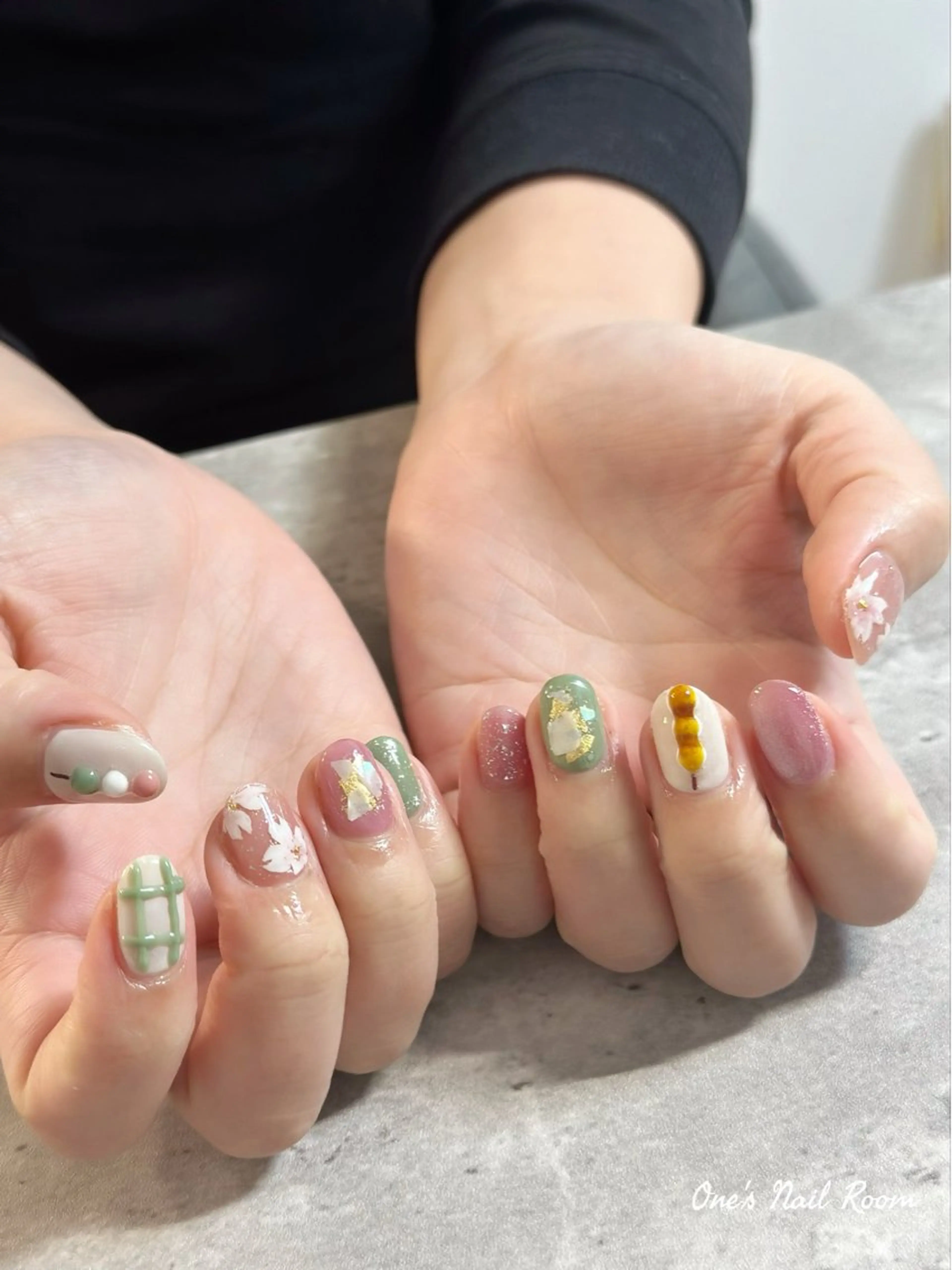ネイル ハンドネイル One's Nail Roomのネイルデザイン
