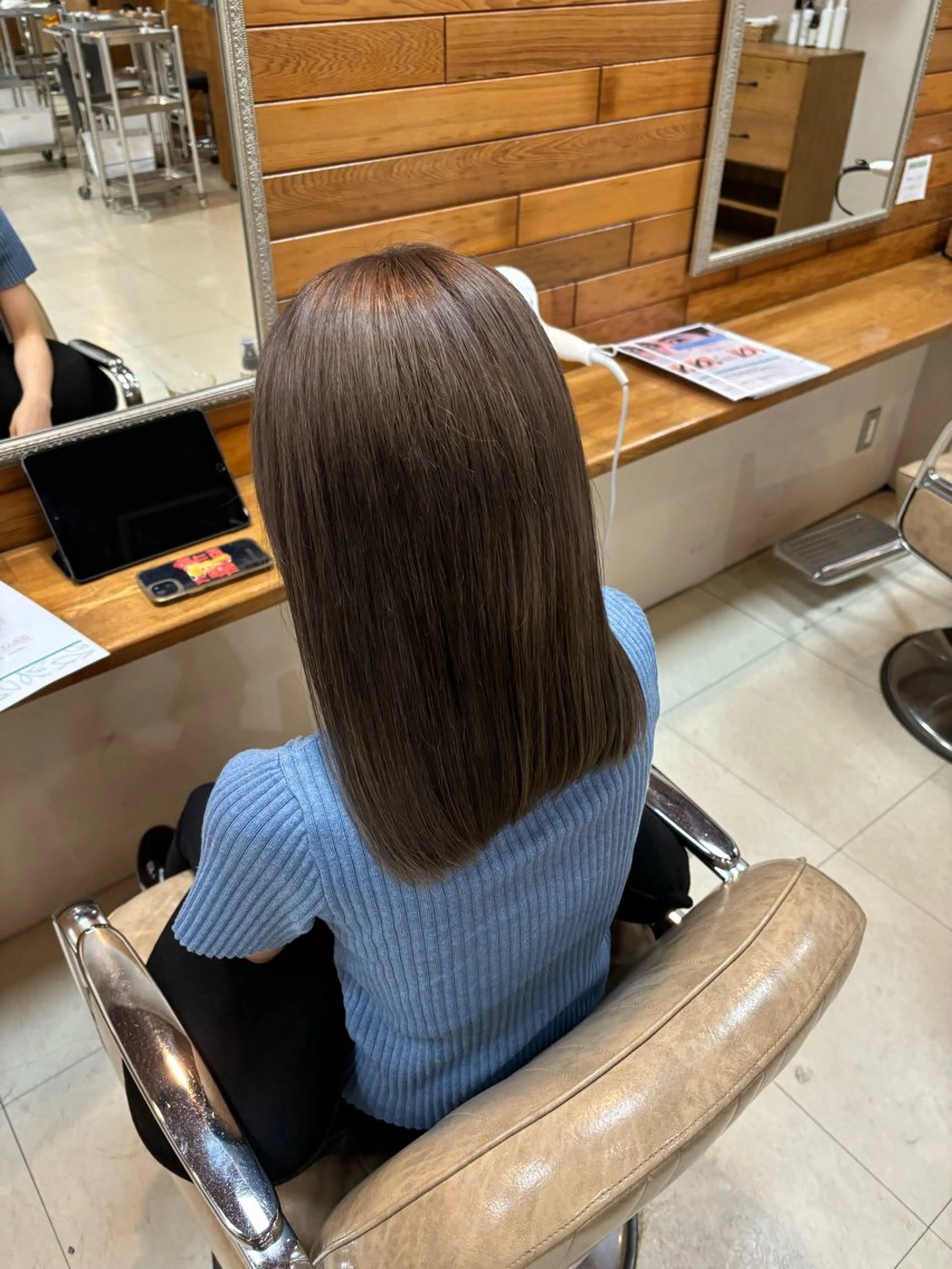 ミディアム SWITCH 本店所属・望月 星来のヘアスタイル