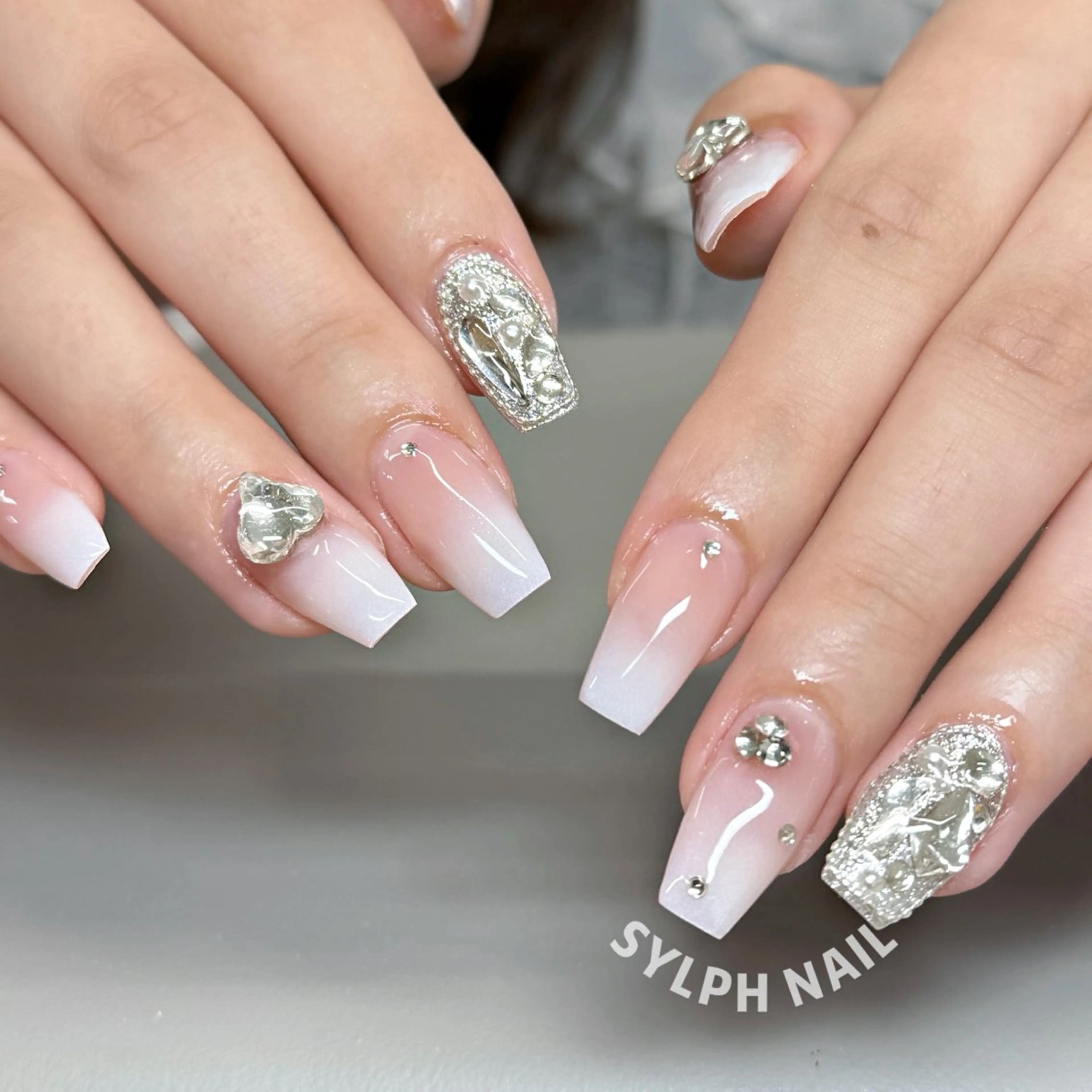 ネイル ハンドネイル Trend Nail シルフのネイルデザイン