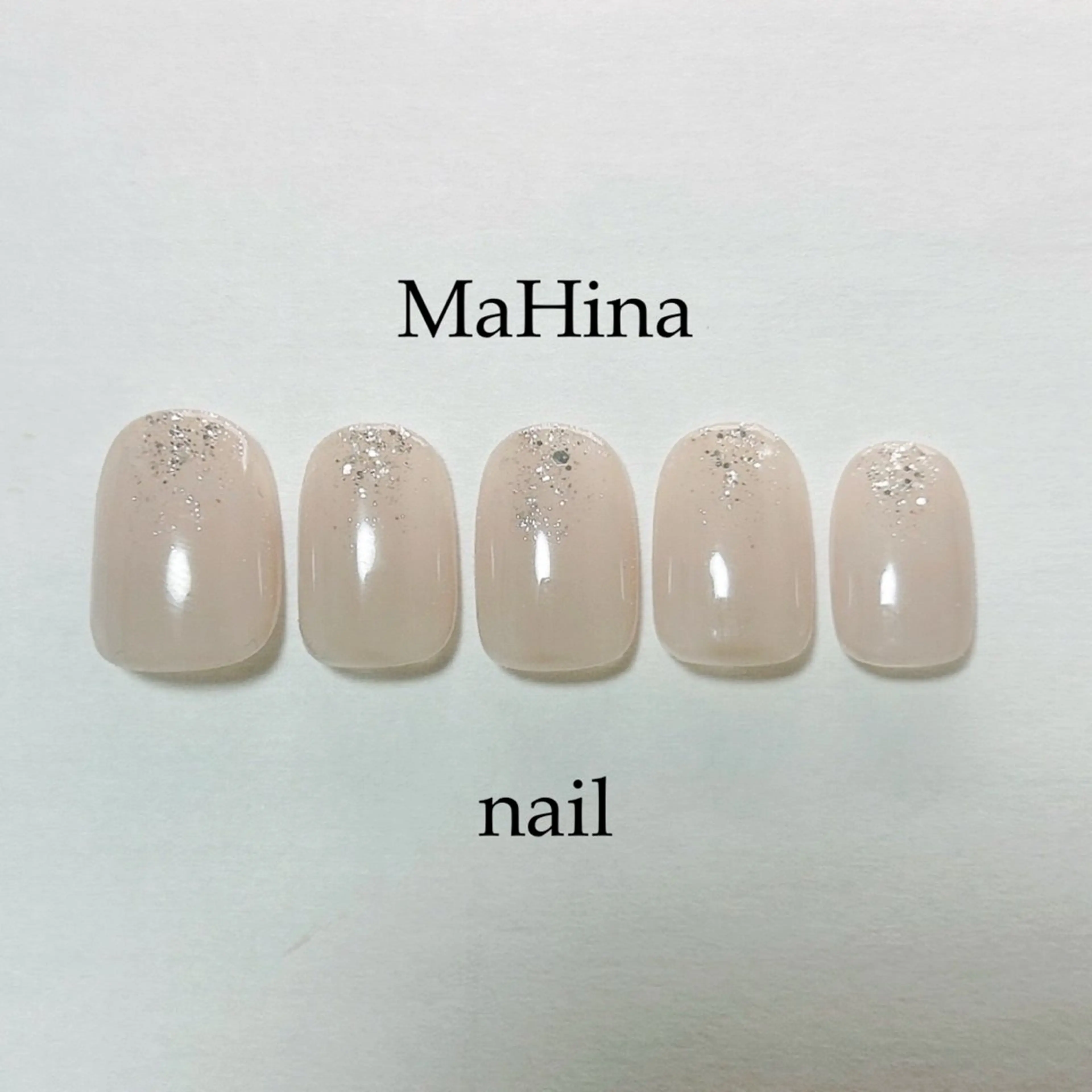 ネイル フットネイル ジェルネイル キラキラネイル ラメ(グリッター) ラメグラデーション ハンドネイル MaHina🌙 salonのネイルデザイン