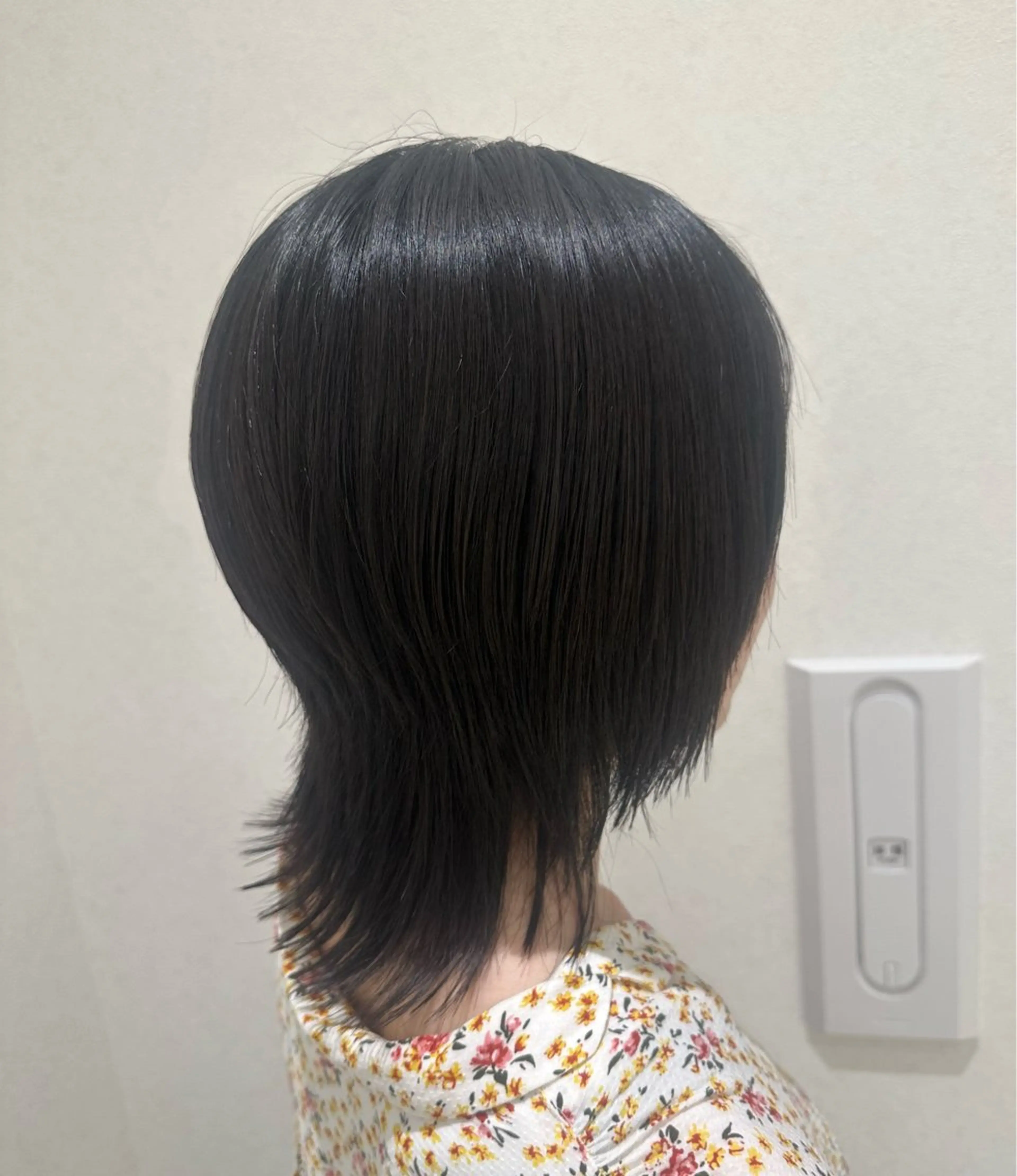 ミディアム くびれヘア レイヤーカット ウルフカット VISAGE dio (ヴィサージュ ディオ)所属・まい/ VISAGE dioのヘアスタイル