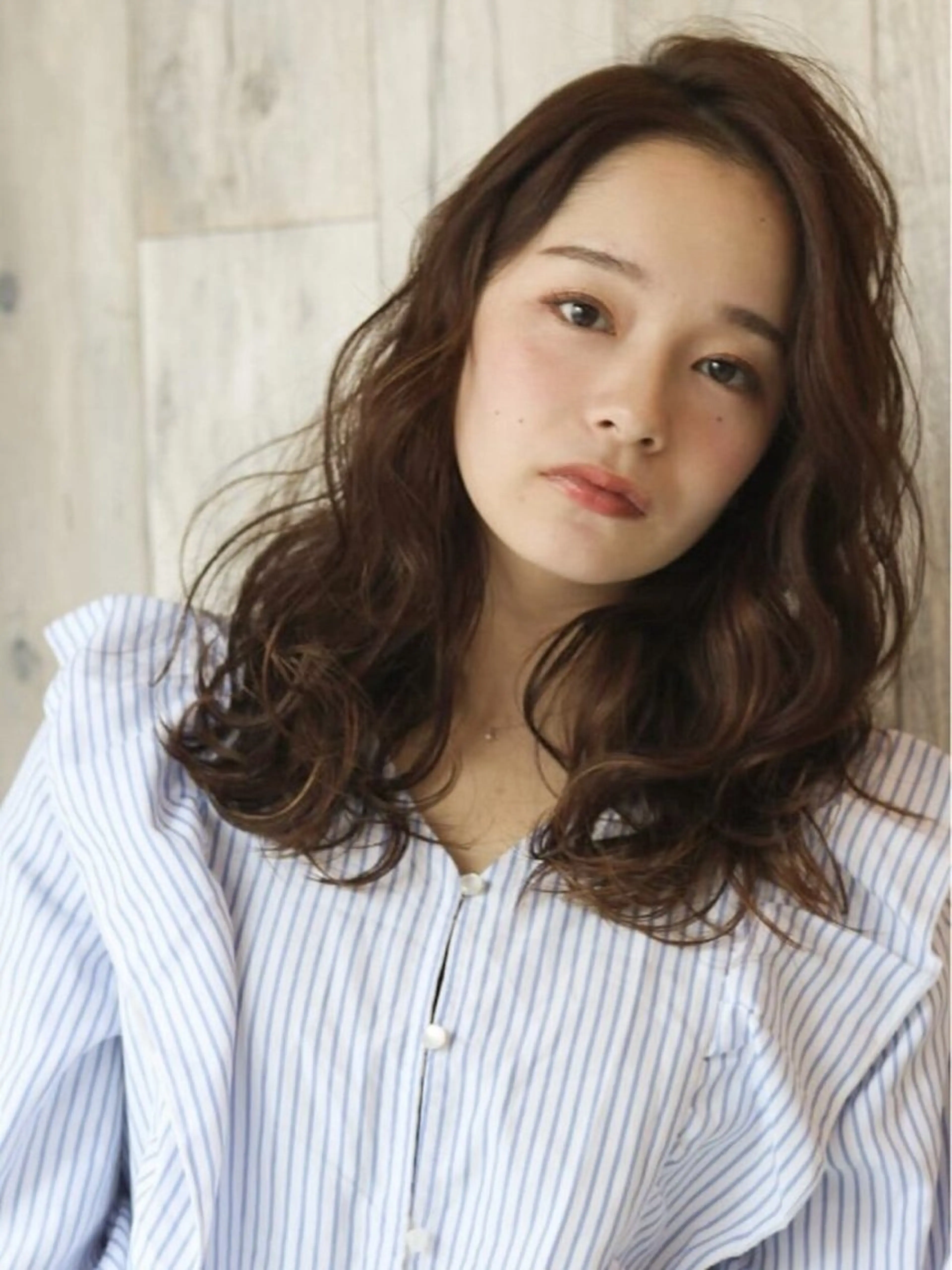 ロング エミュ（emu）所属・emu minekoのヘアスタイル
