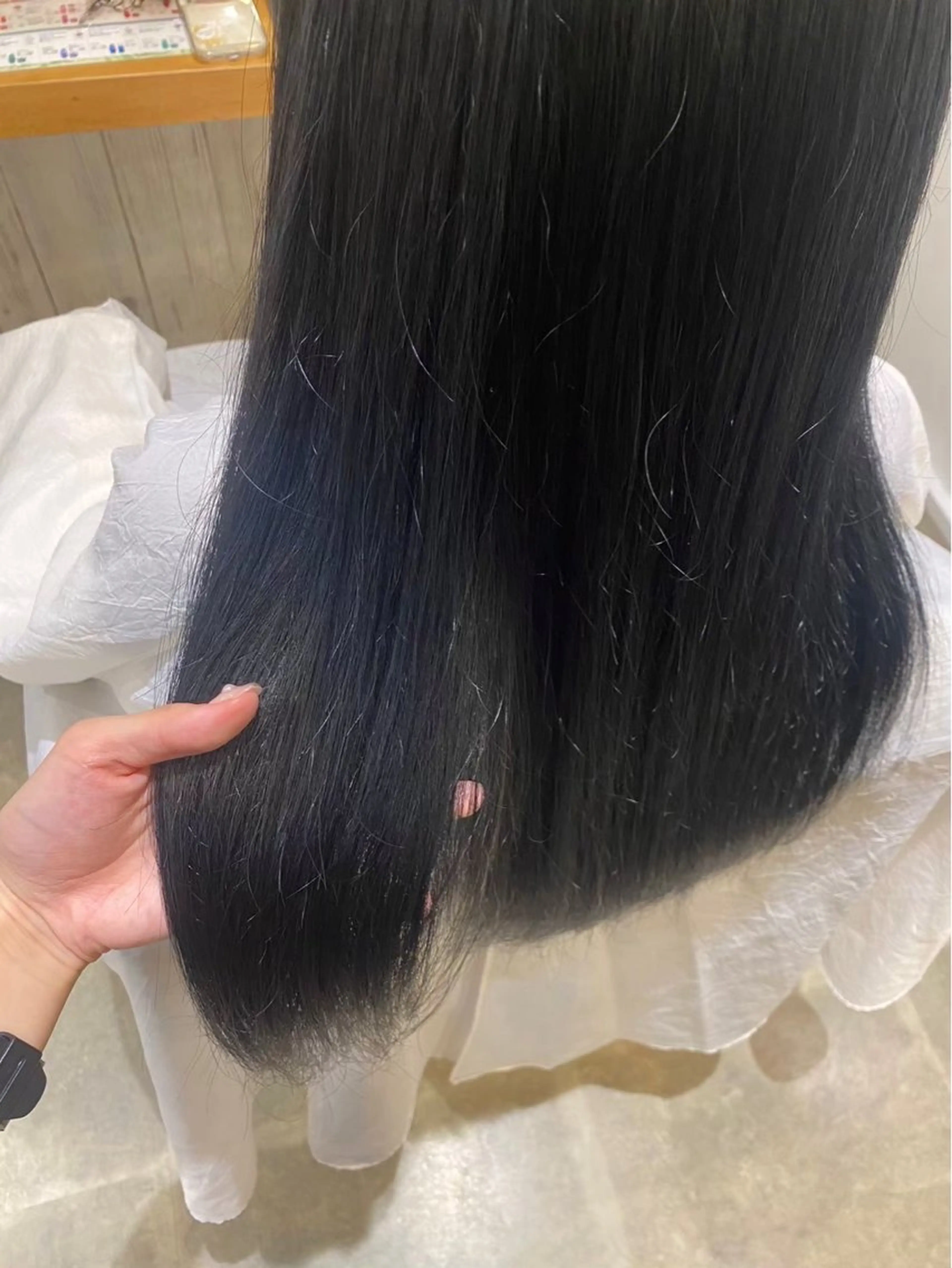 ロング カラー パーマ ブルーカラー 透明感カラー 田村 亜衣華のヘアスタイル