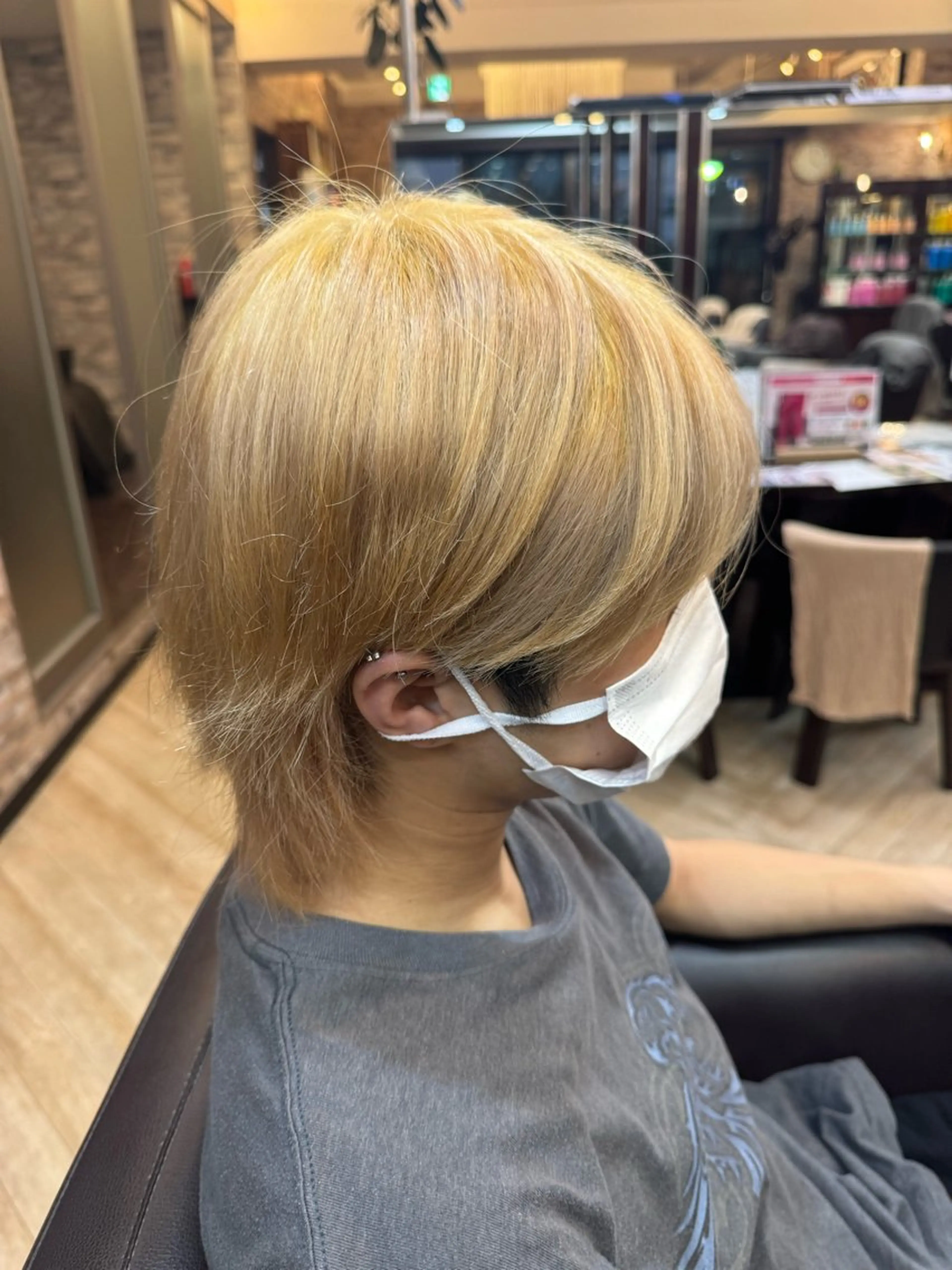 カラー メンズ メンズブリーチ ブリーチ カットモデル募集長澤 拓弥のヘアスタイル